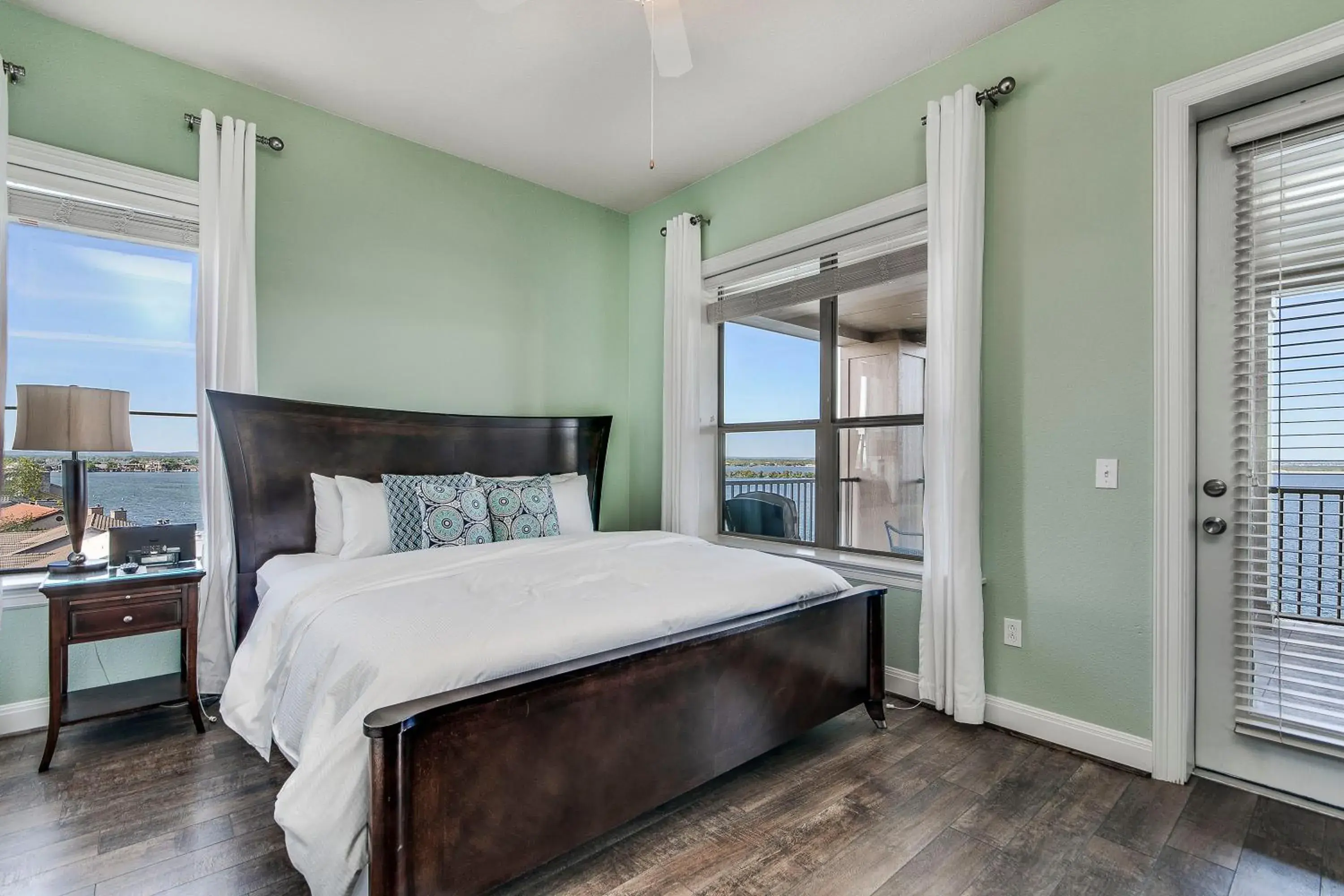 Three Bedroom Two Bath Premier View Waters Condo in Horseshoe Bay Resort Three Bedroom Two Bath Premier View Waters Condo in Horseshoe Bay Resort