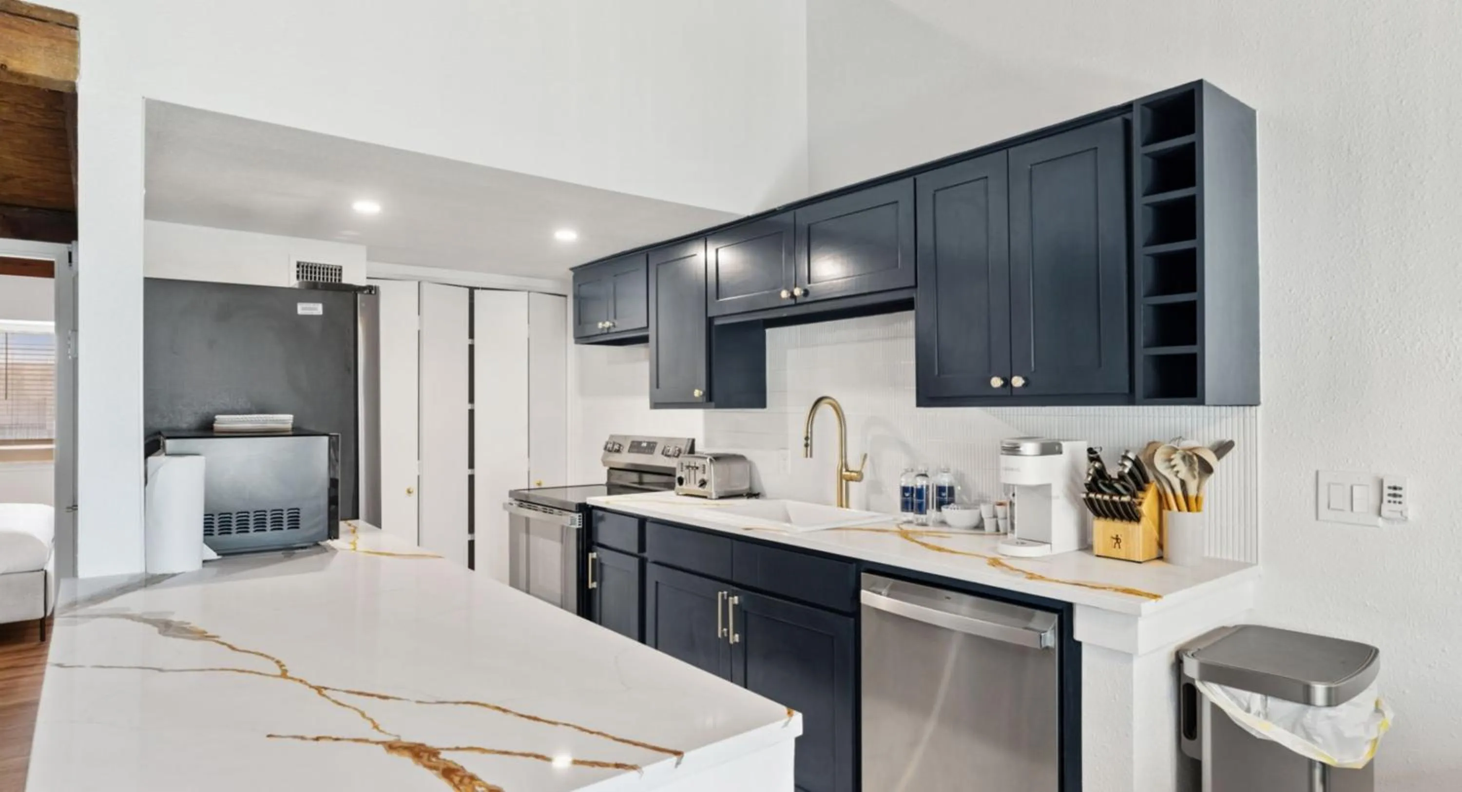 Kitchen or kitchenette in Horseshoe Bay Resort