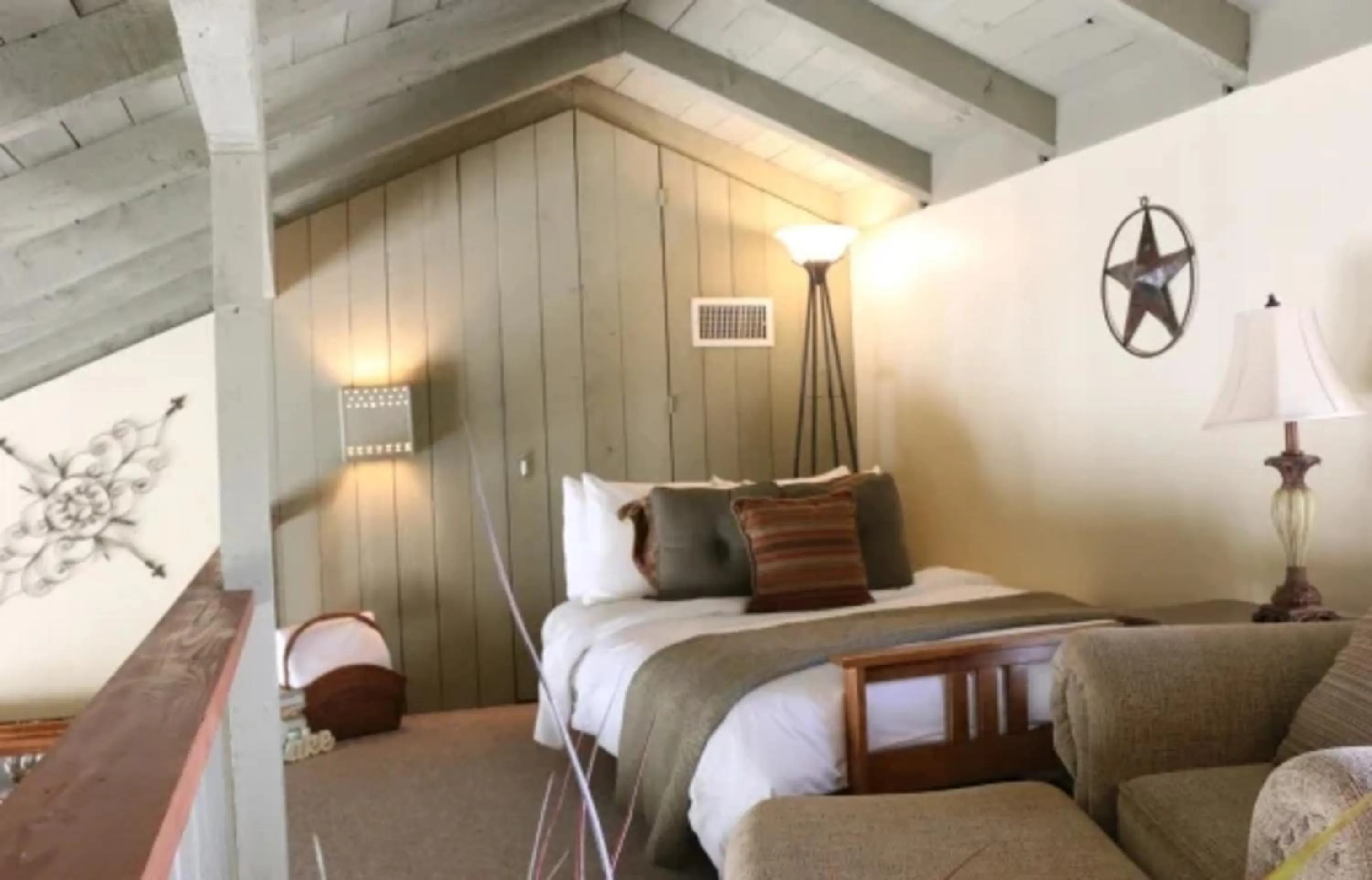 Bed in Horseshoe Bay Resort