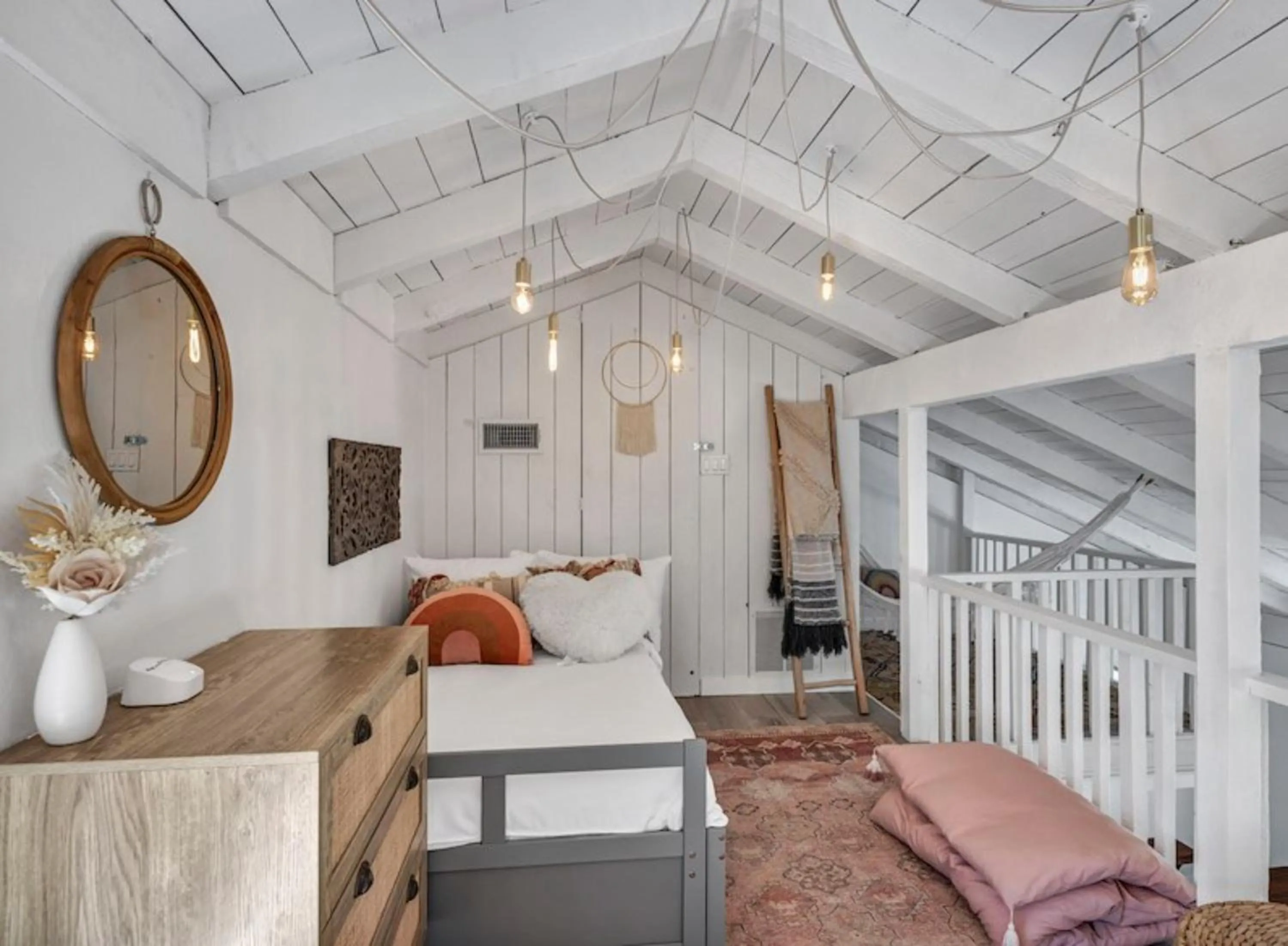 Bed in Horseshoe Bay Resort