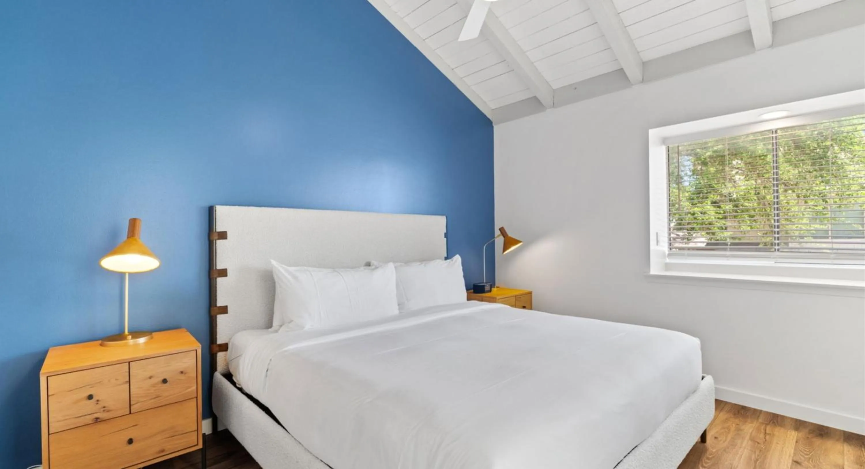 Bed in Horseshoe Bay Resort