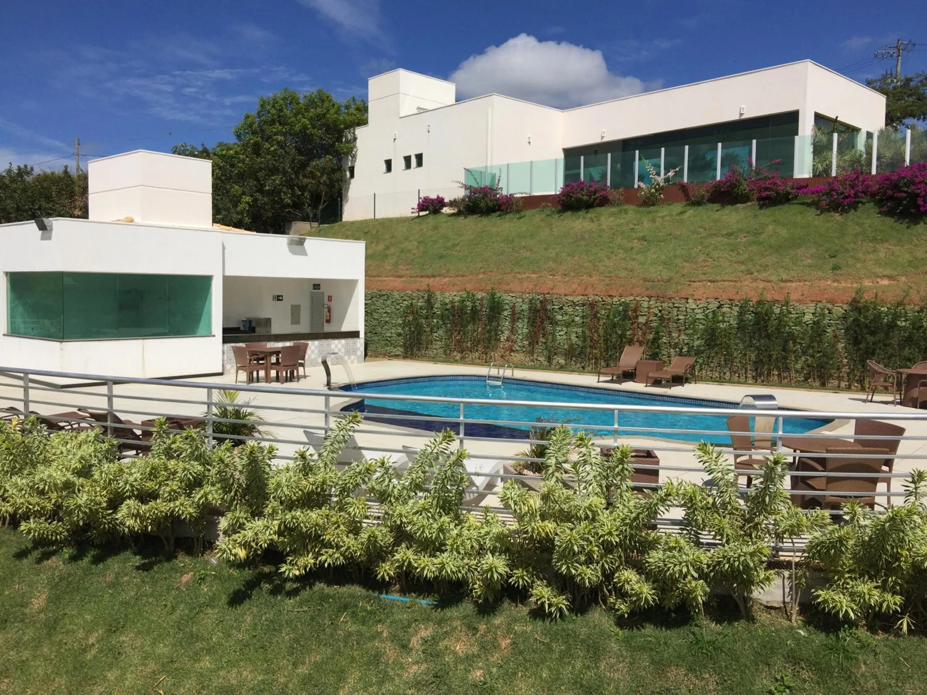 Property building in Casa Escarpas