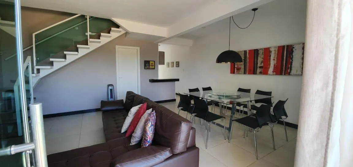 Casa Escarpas