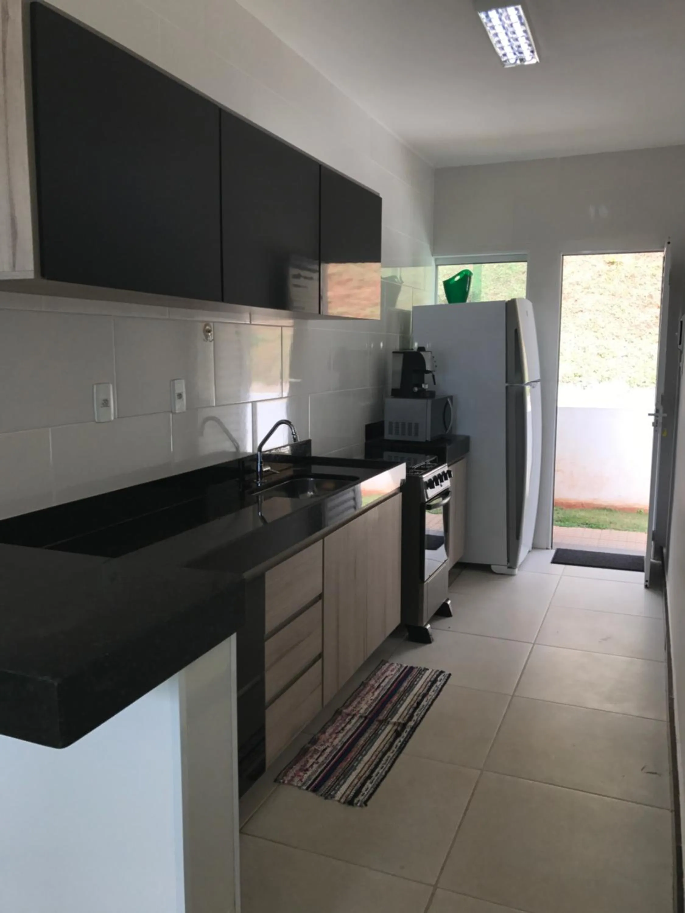 Communal kitchen in Casa Escarpas