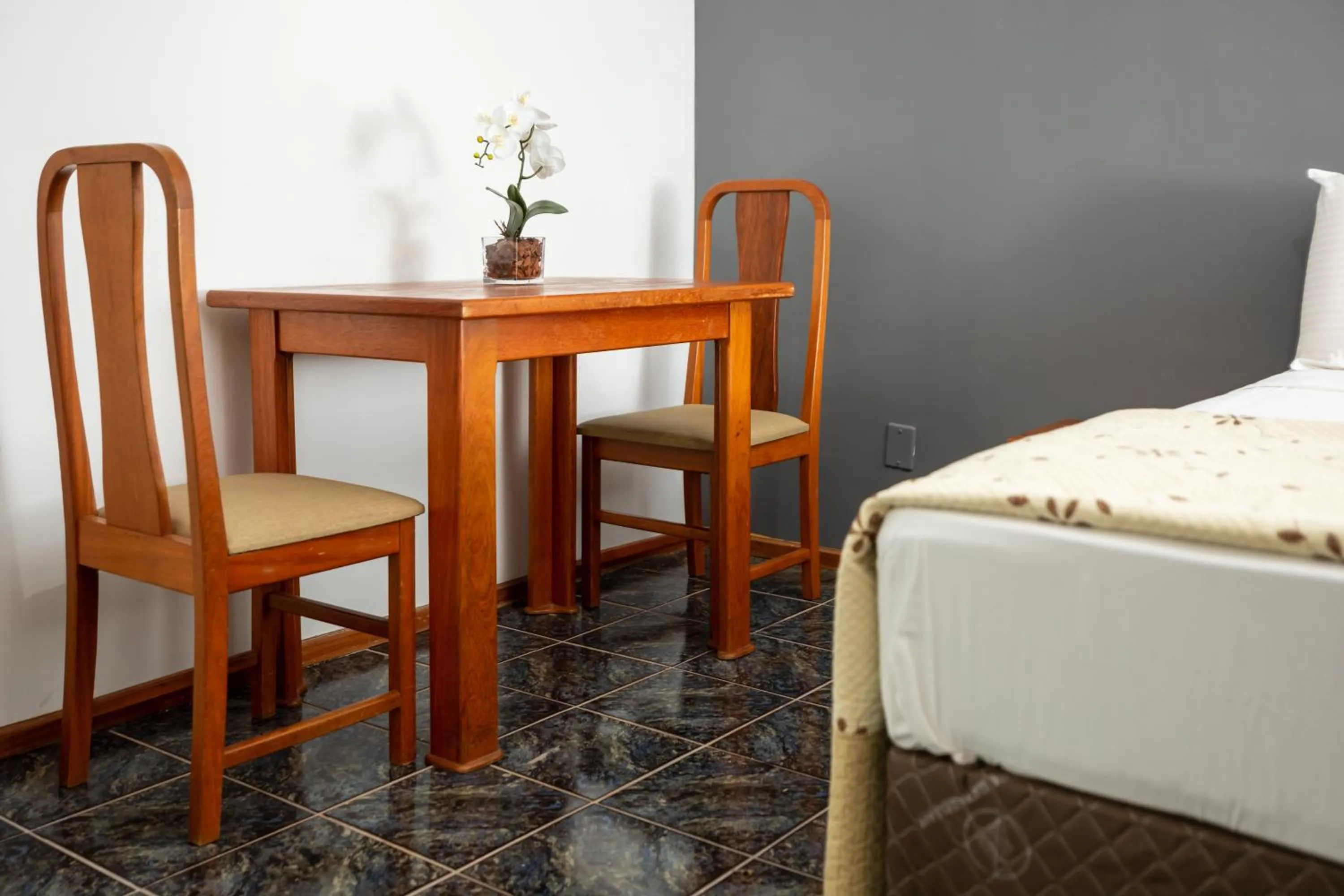 Living room, Bed in Canzi Cataratas Hotel