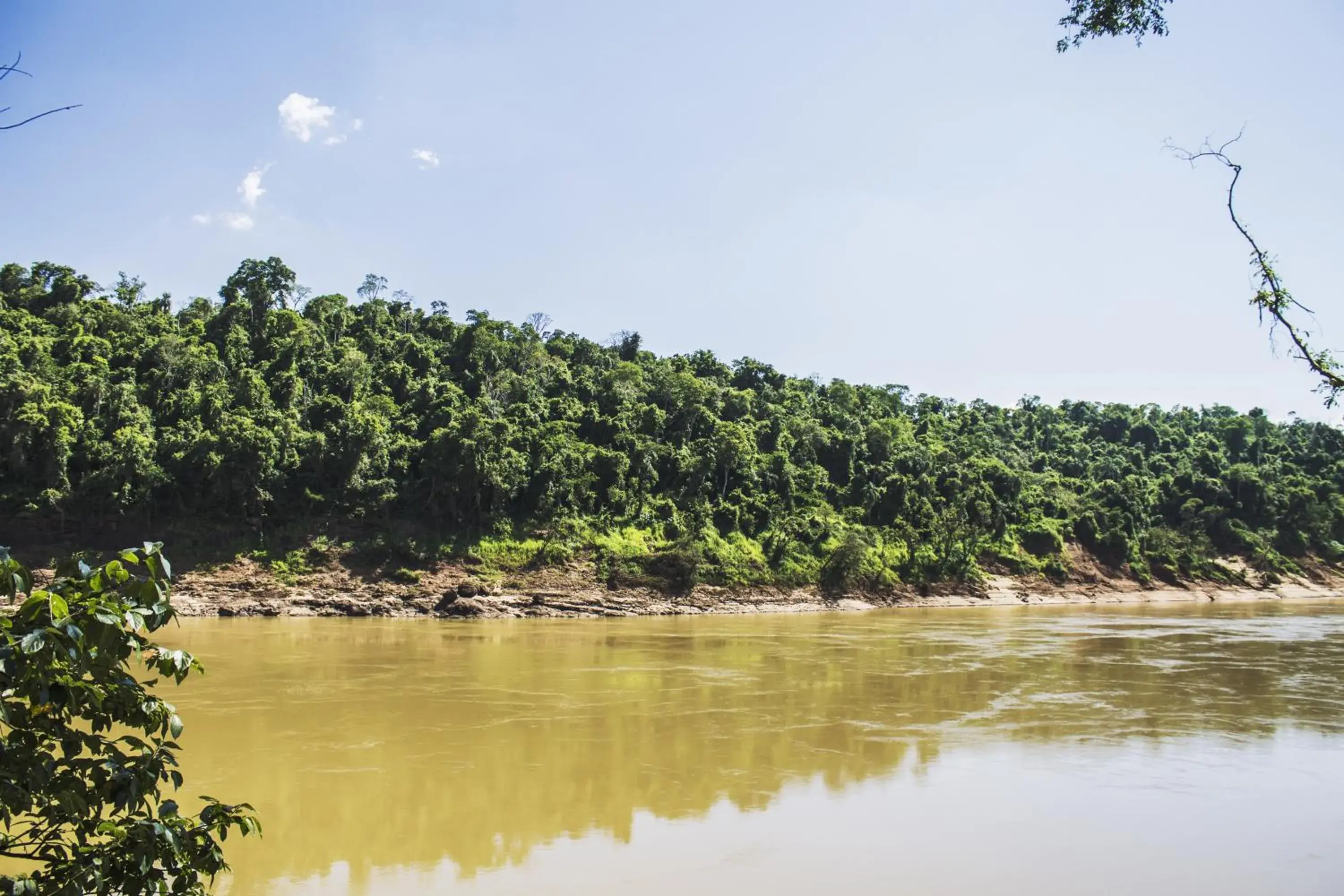 River view in Canzi Cataratas Hotel River view in Canzi Cataratas Hotel