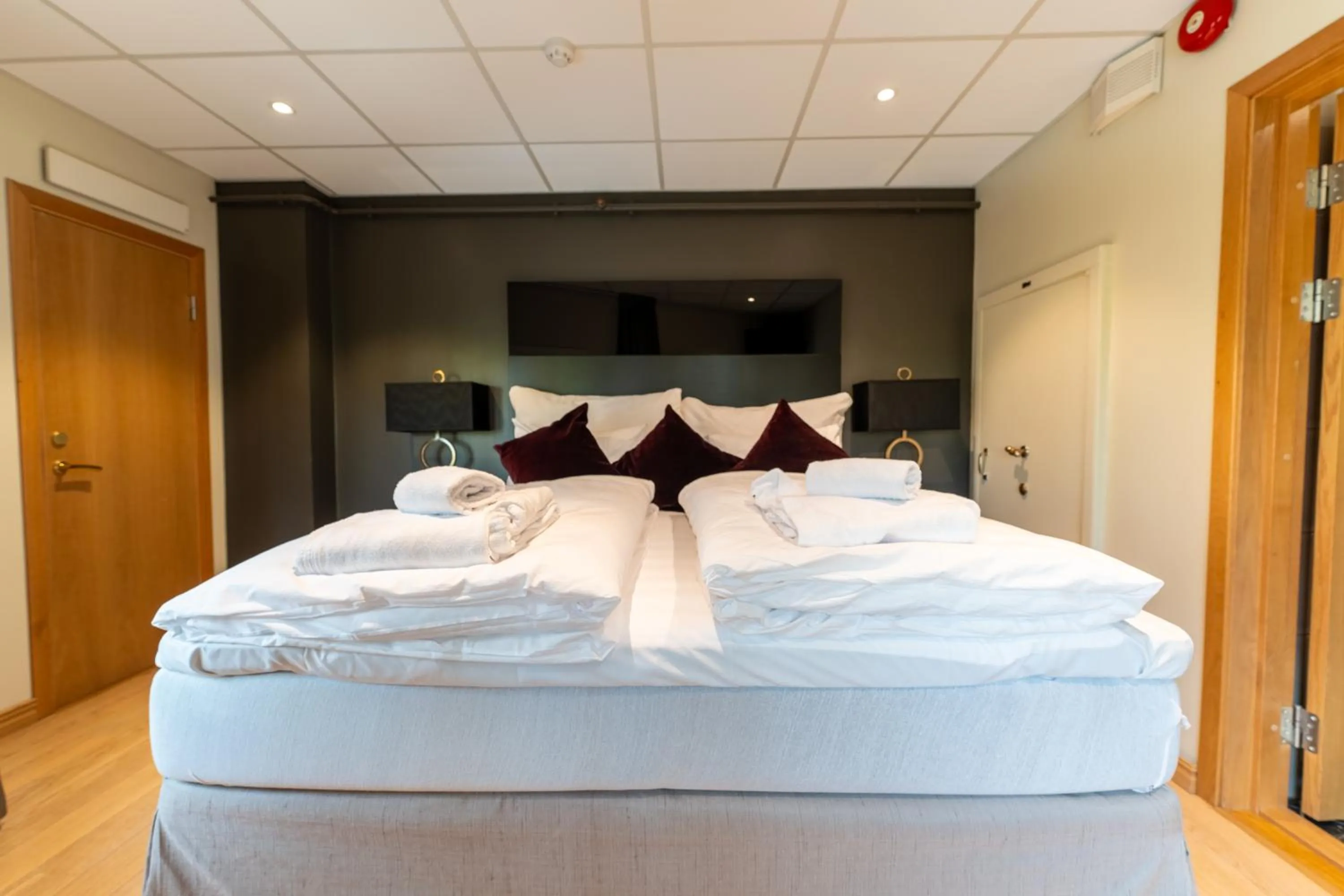 Bed in Quality Hotel Saga