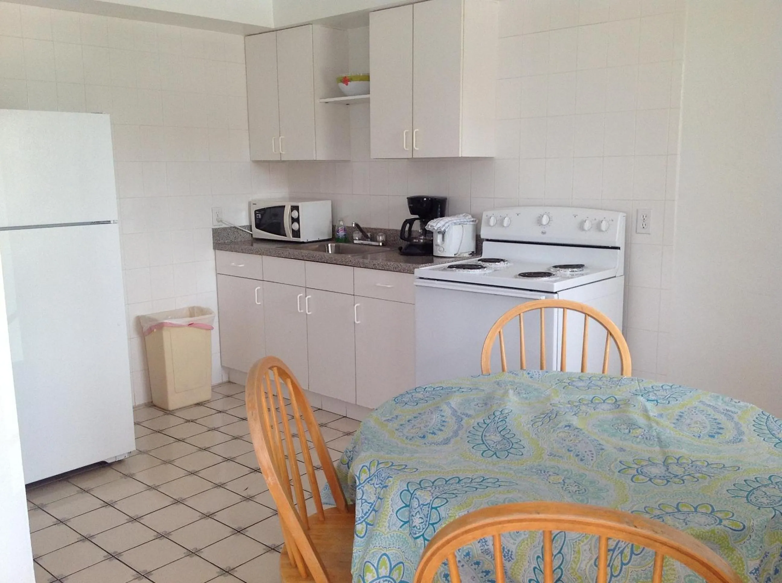 Kitchen or kitchenette in Napoli Belmar Resort