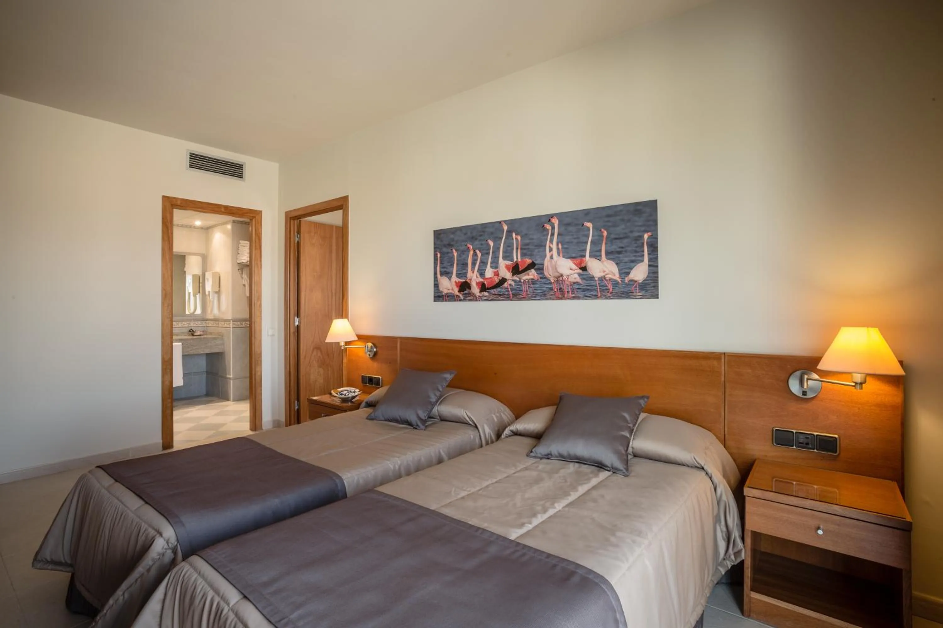 Photo of the whole room, Bed in Hotel Rull