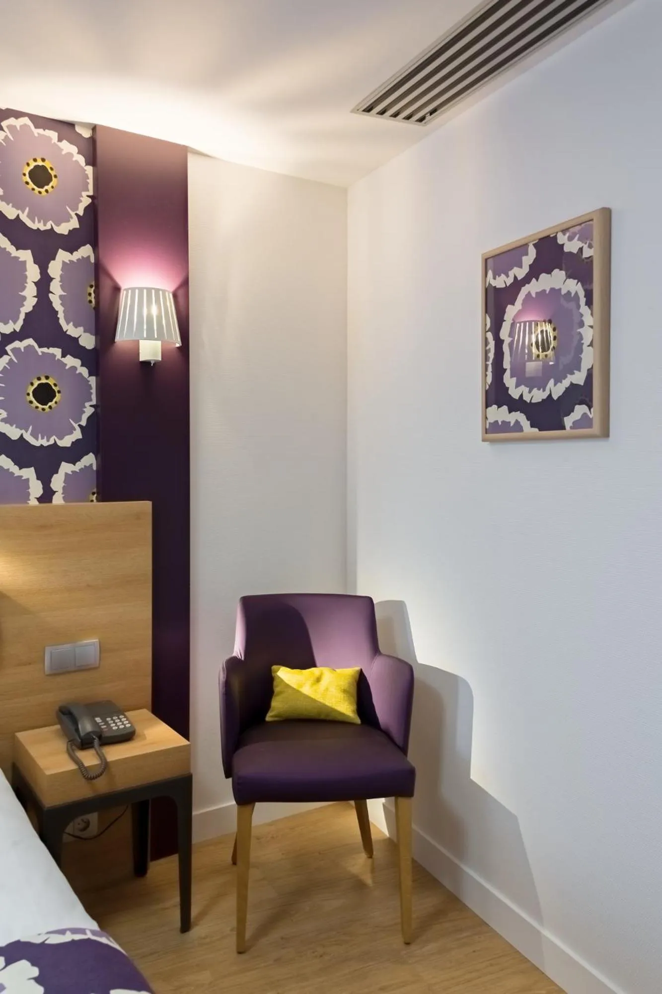 Seating area in Logis Grand Hôtel Des Bains