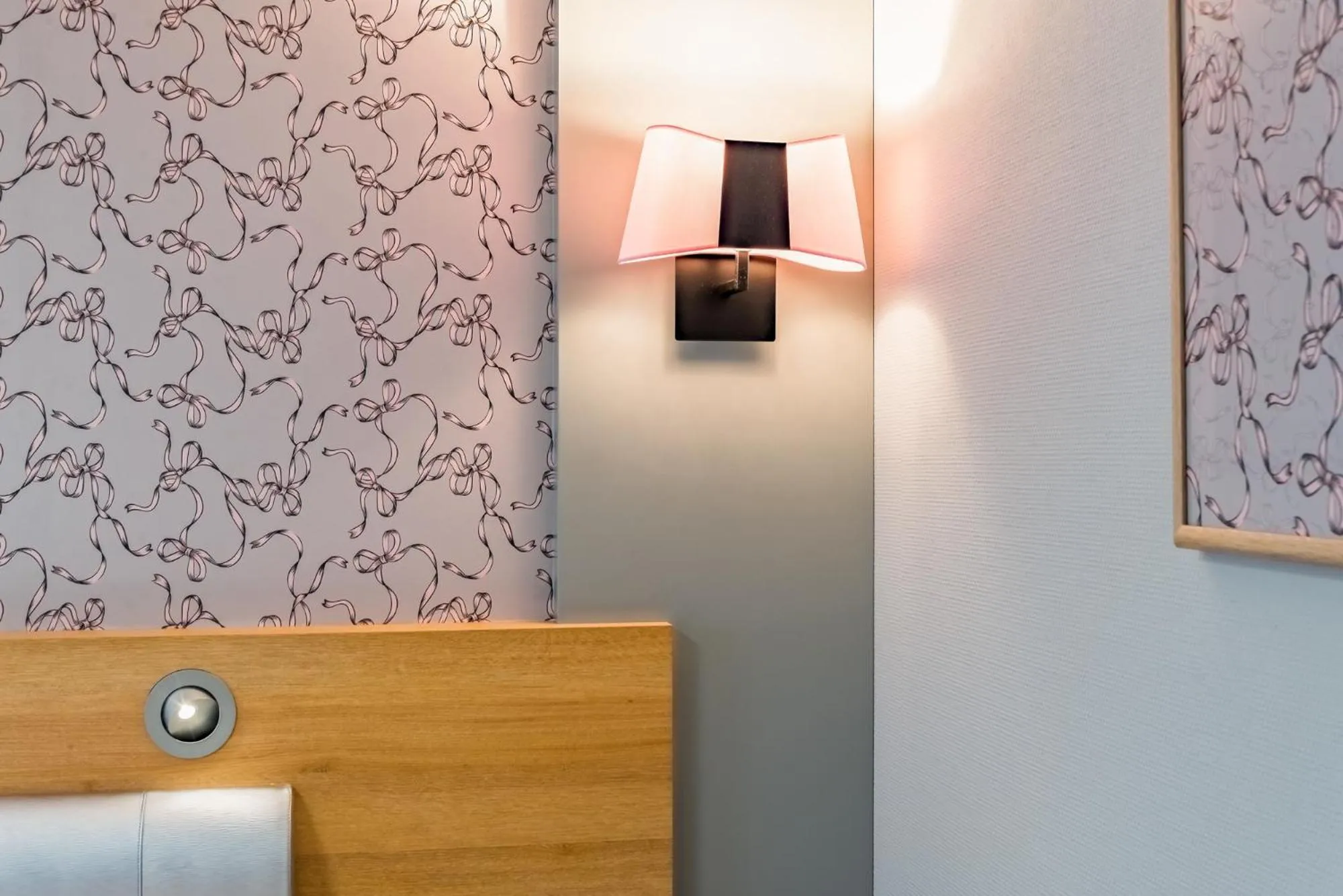 Decorative detail in Logis Grand Hôtel Des Bains