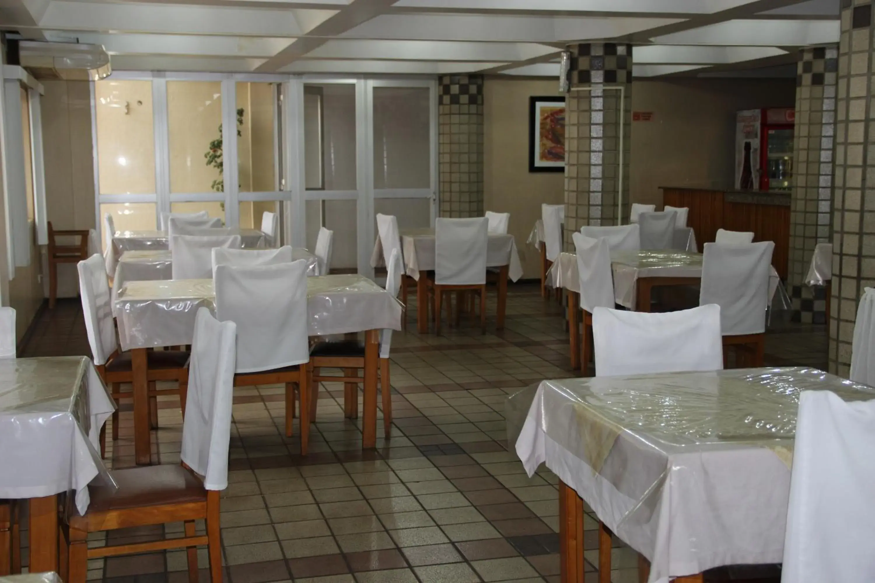 Restaurant/places to eat in Muffato Plaza Hotel Restaurant/places to eat in Muffato Plaza Hotel
