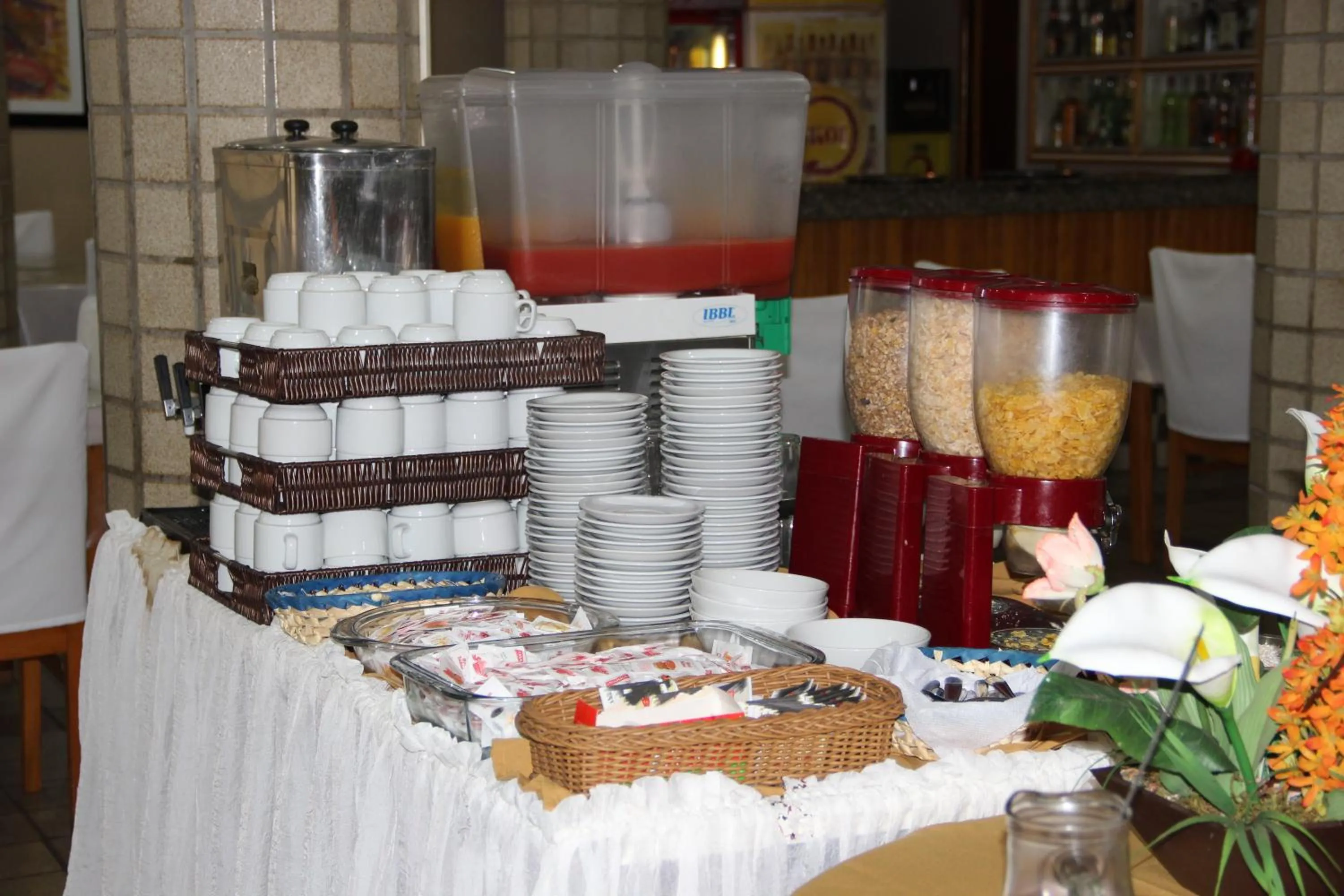 Restaurant/places to eat in Muffato Plaza Hotel