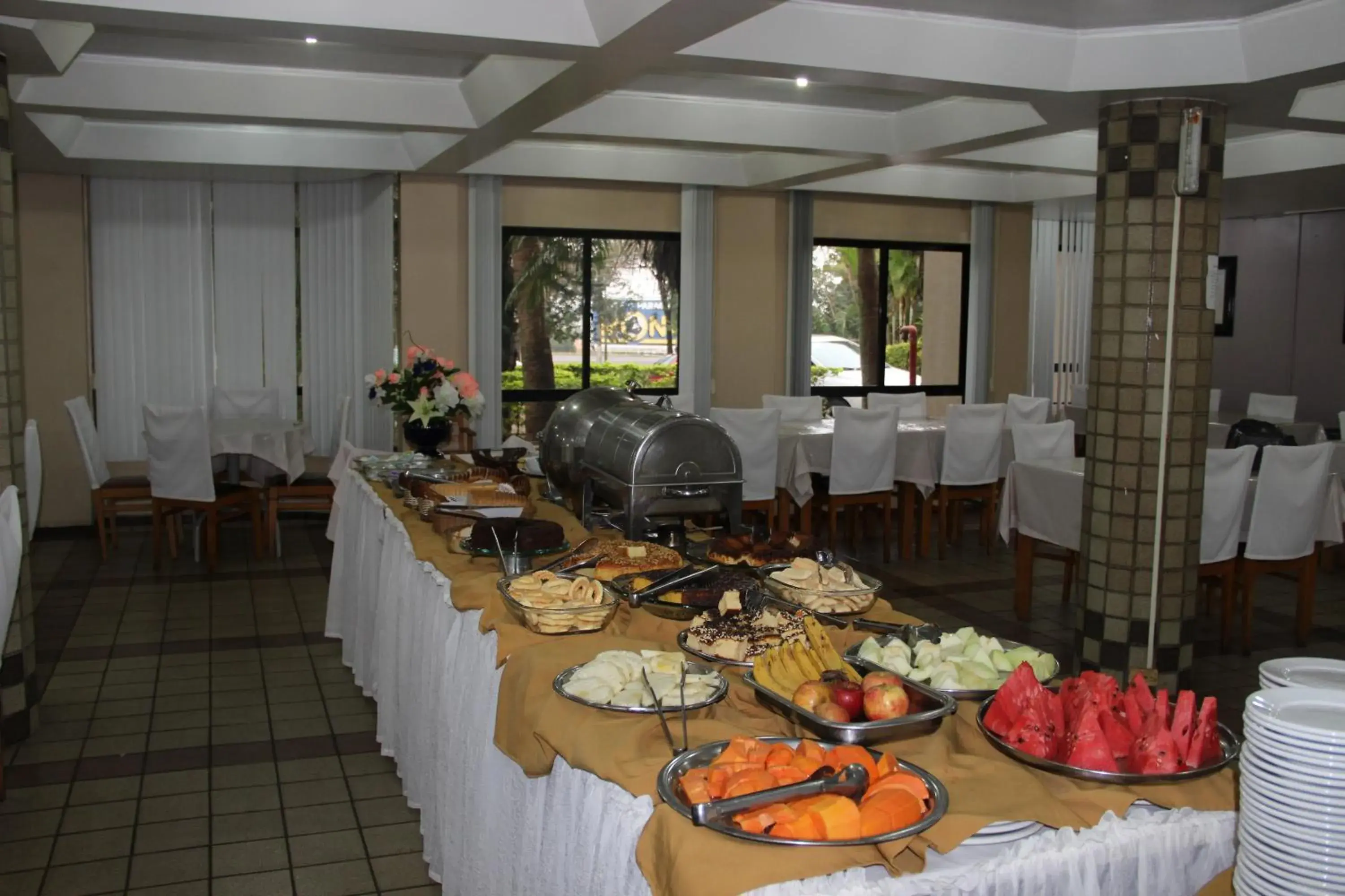 Restaurant/places to eat in Muffato Plaza Hotel Restaurant/places to eat in Muffato Plaza Hotel