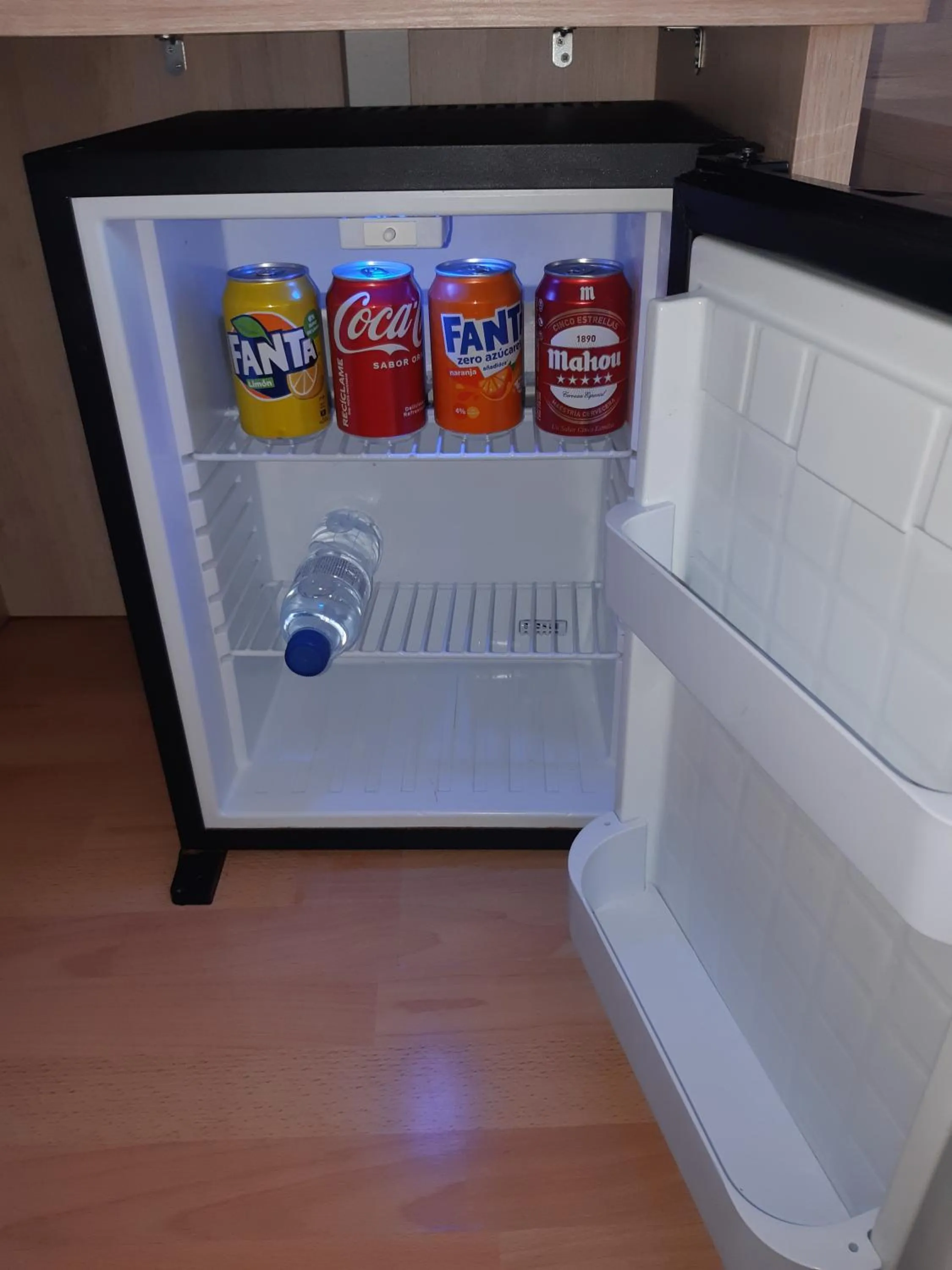 minibar in Hotel Condestable