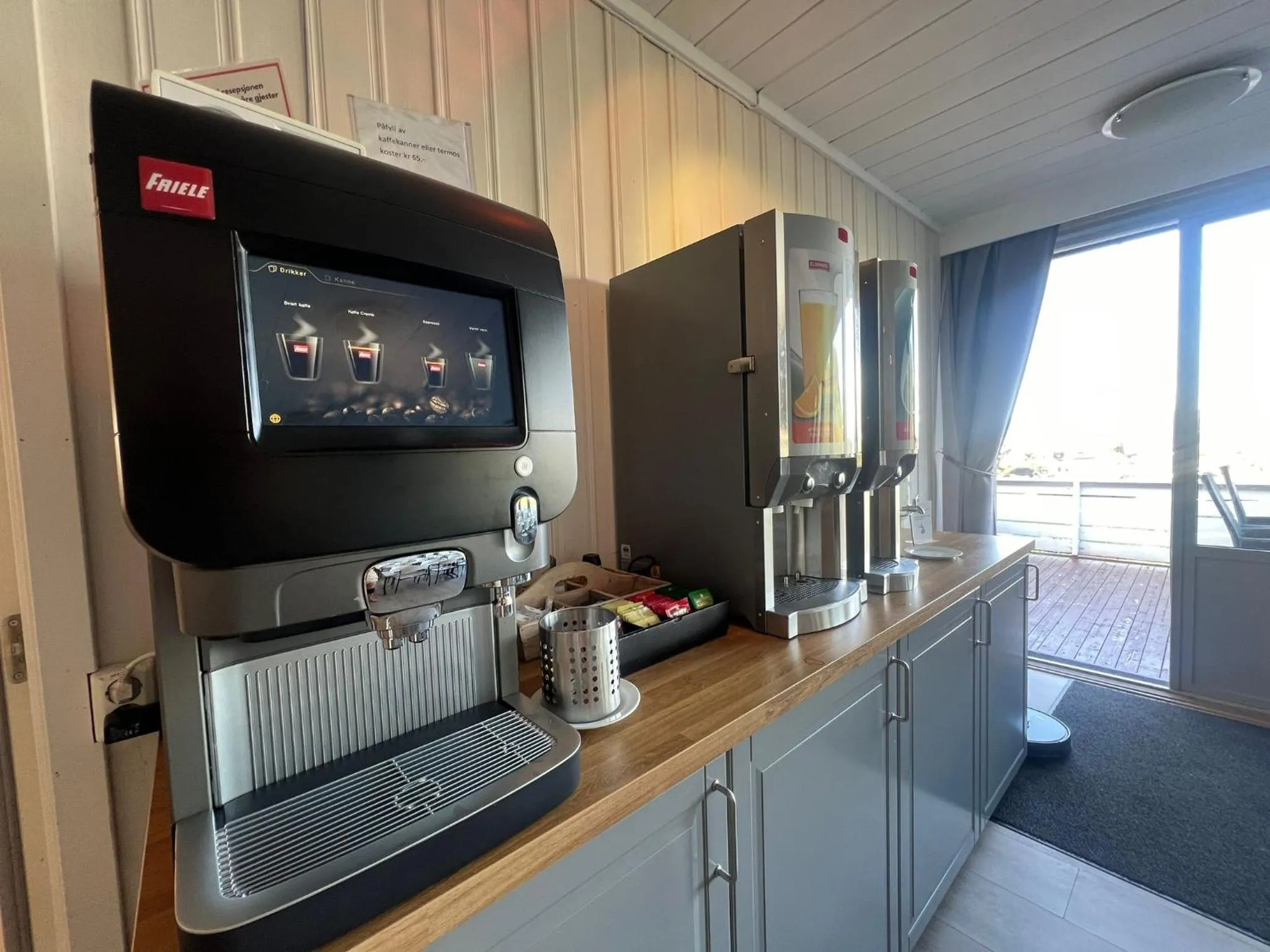 Coffee/tea facilities in Gjøvik Hovdetun Hostel