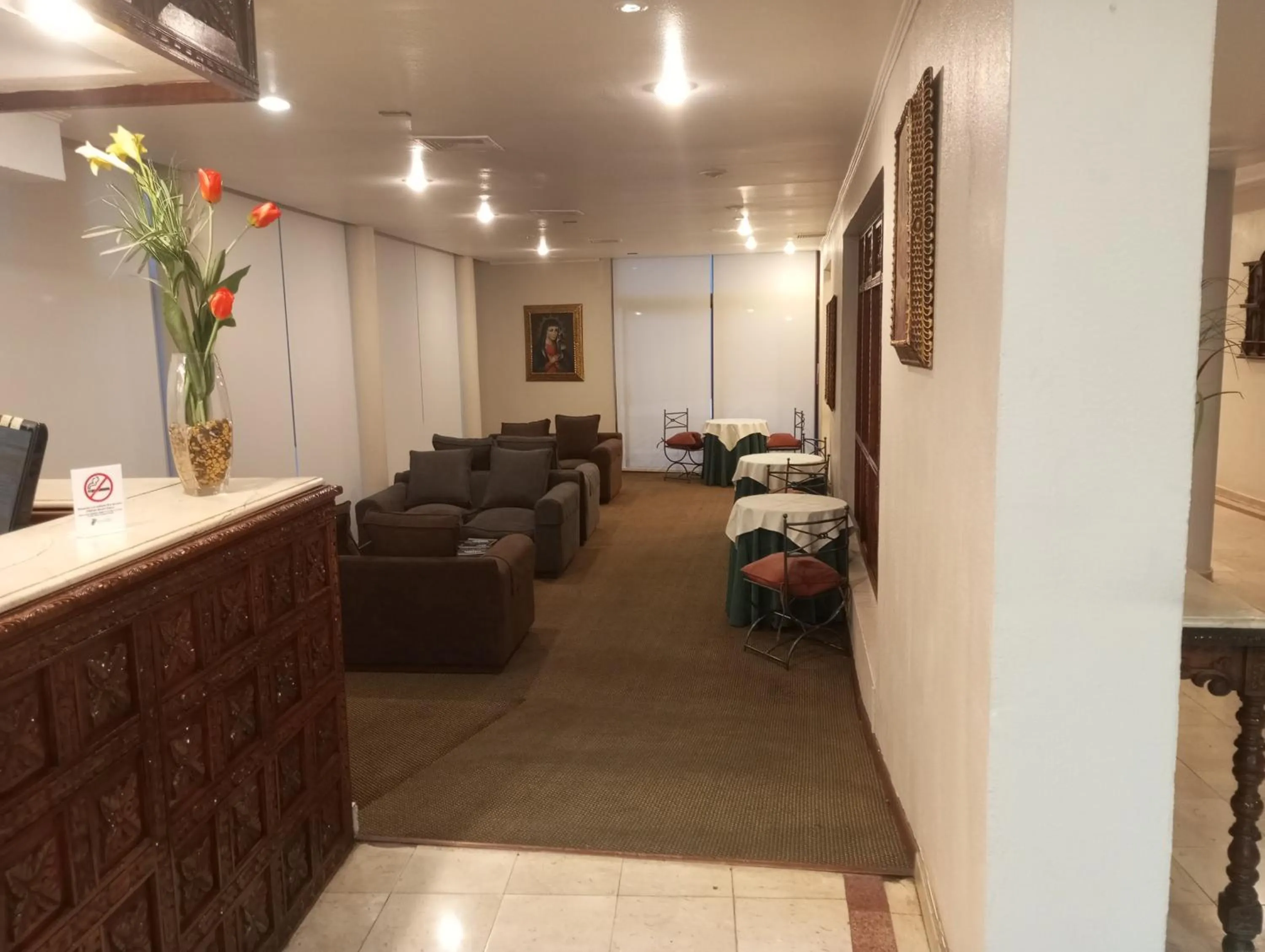 Seating area in Hotel Alcala del Rio