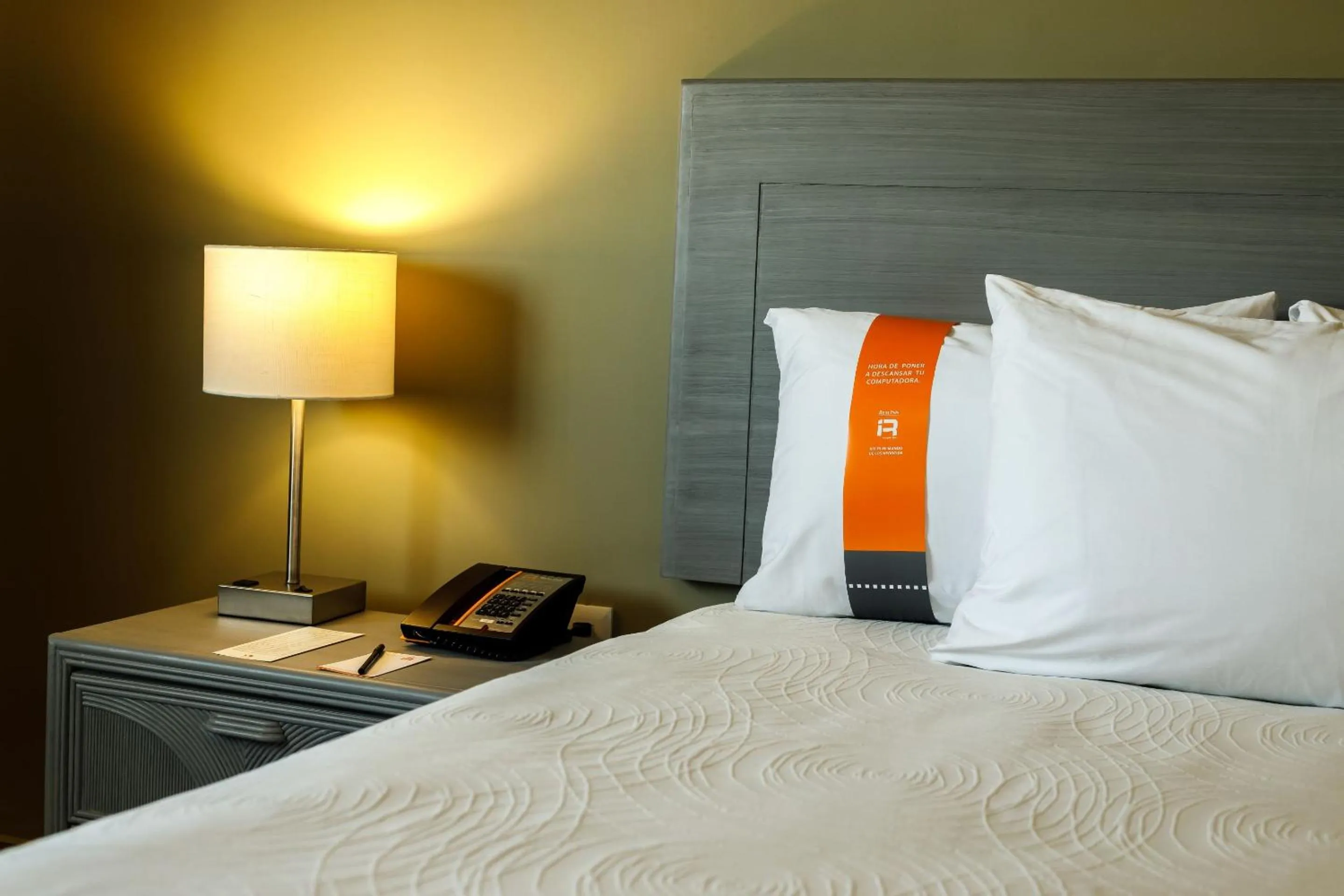 Photo of the whole room, Bed in Real Inn Mexicali