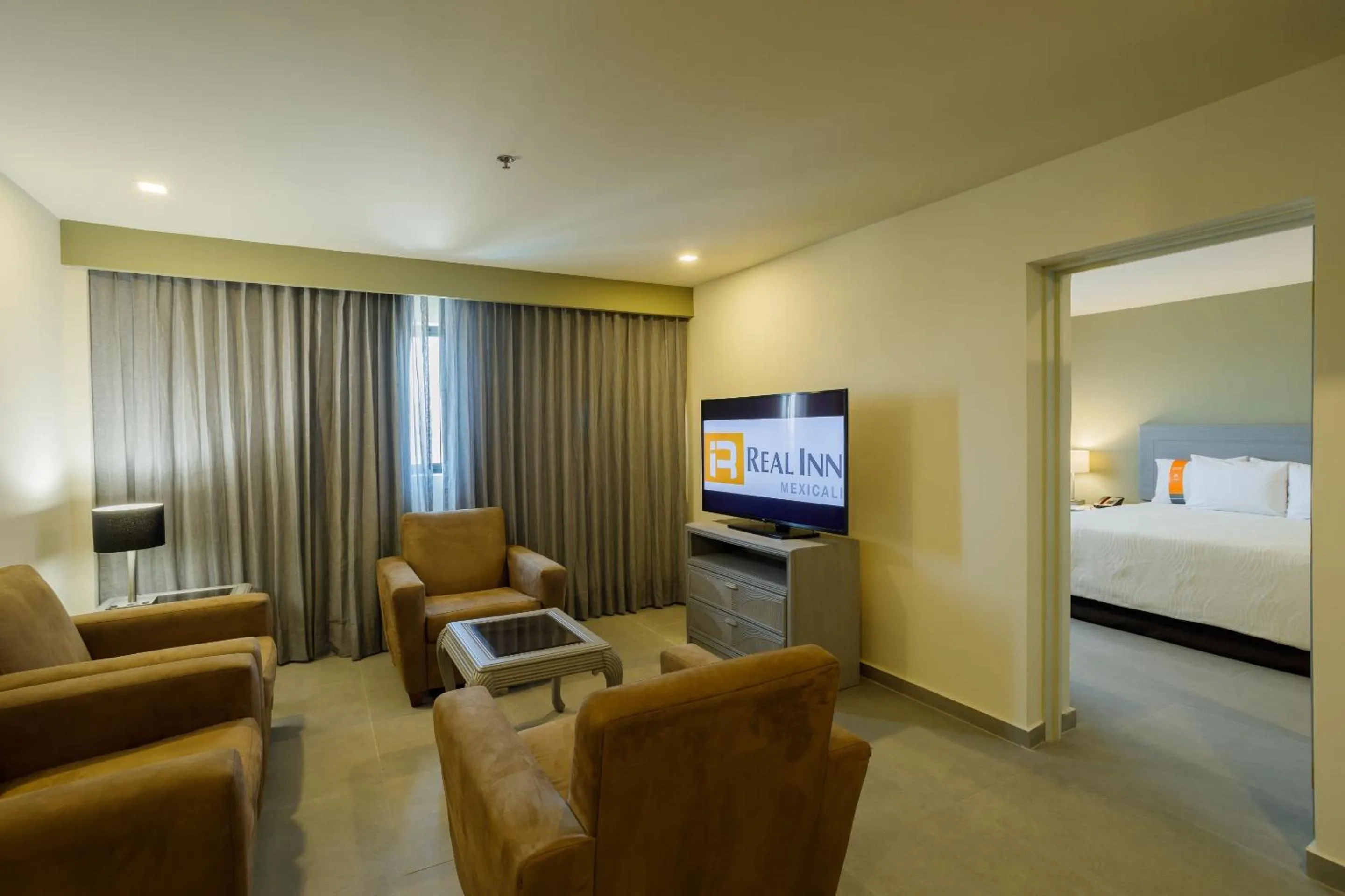 Photo of the whole room, Bed in Real Inn Mexicali