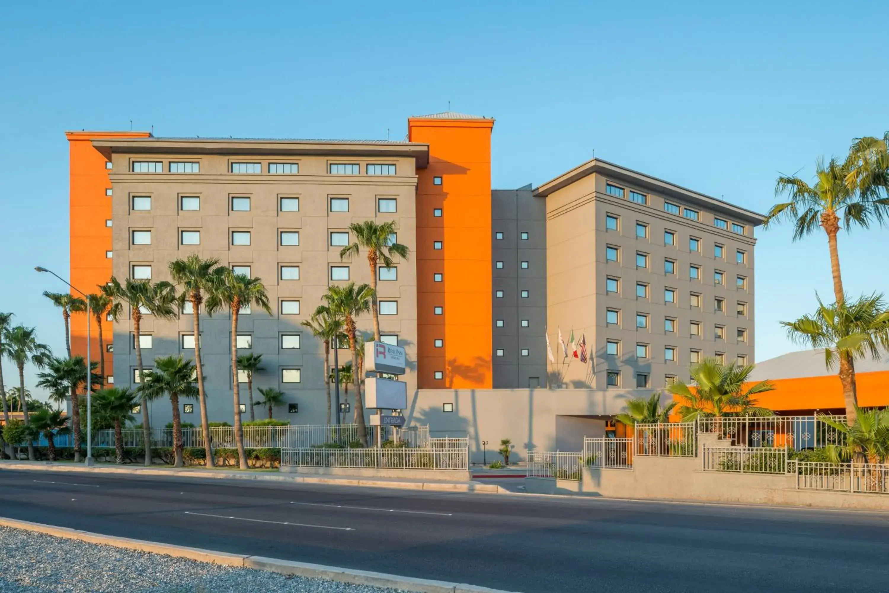 Property building in Real Inn Mexicali Property building in Real Inn Mexicali