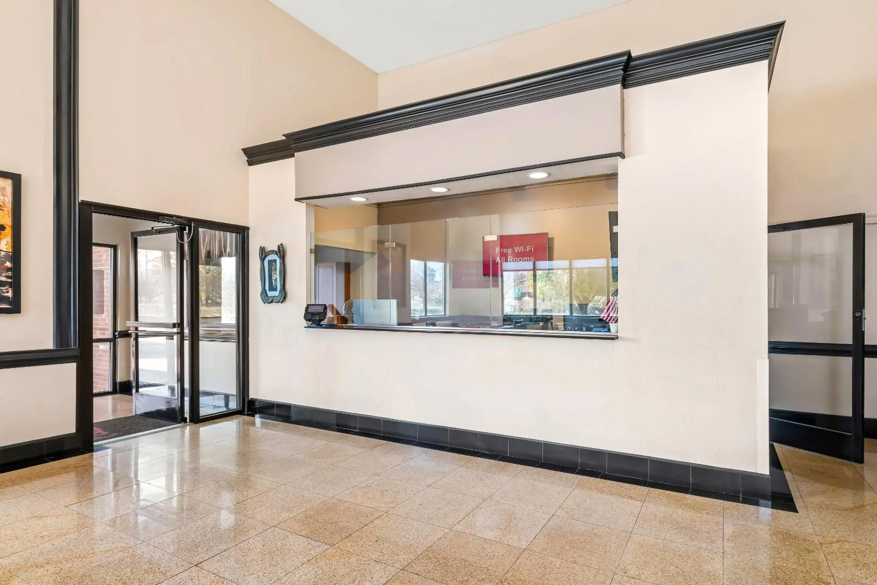 Lobby or reception in Red Roof Inn Charlotte - University Lobby or reception in Red Roof Inn Charlotte - University