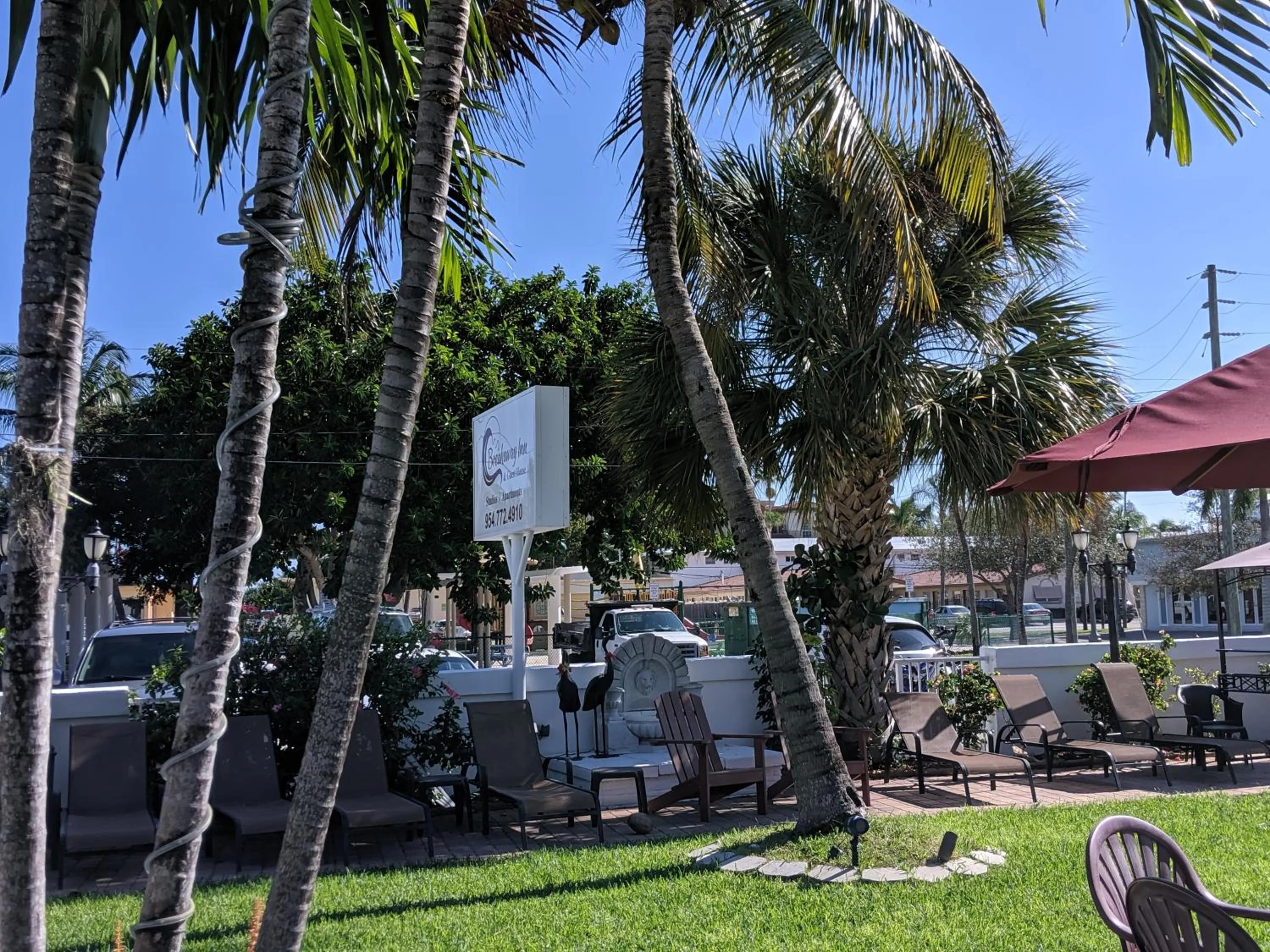 Garden in Breakaway Inn Guest House