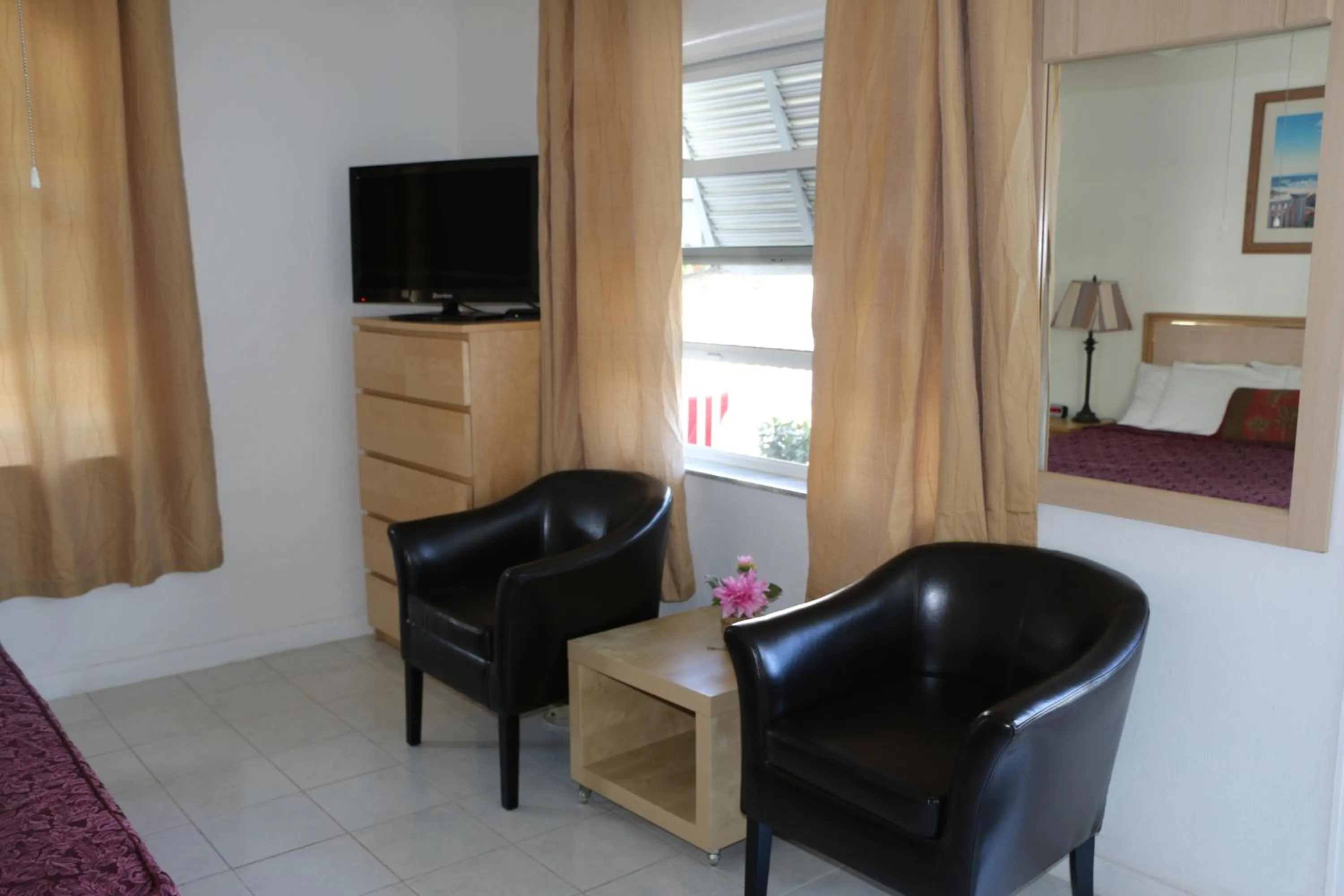 Seating area in Breakaway Inn Guest House