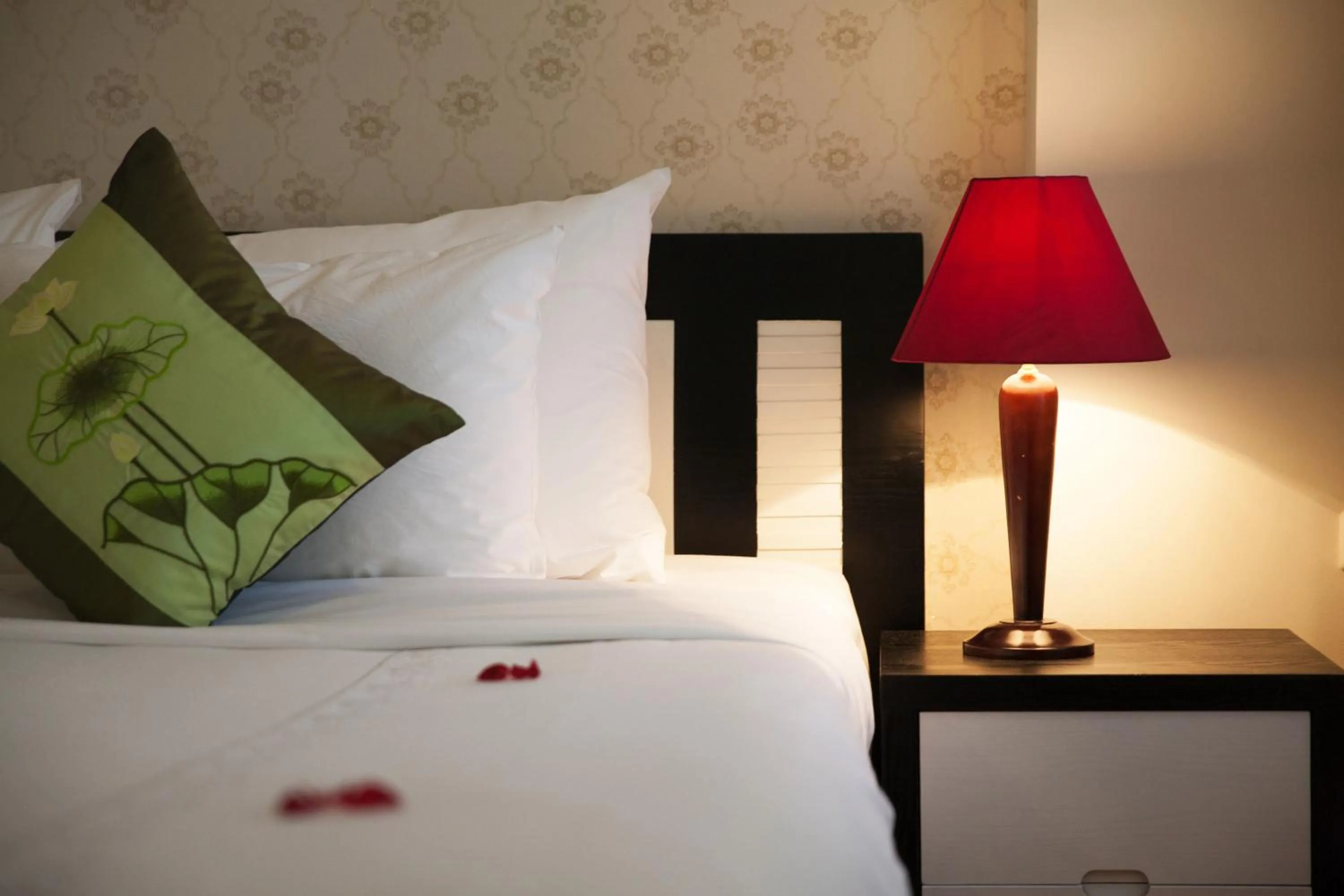 bunk bed, Bed in Serenity Villa Hotel