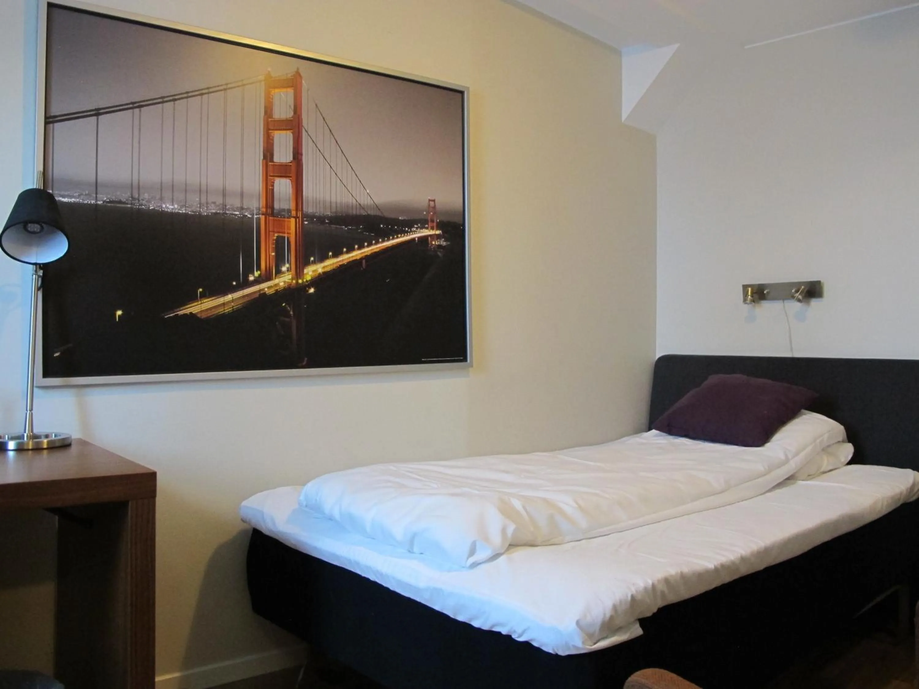 Bed in Chesterfield Hotel