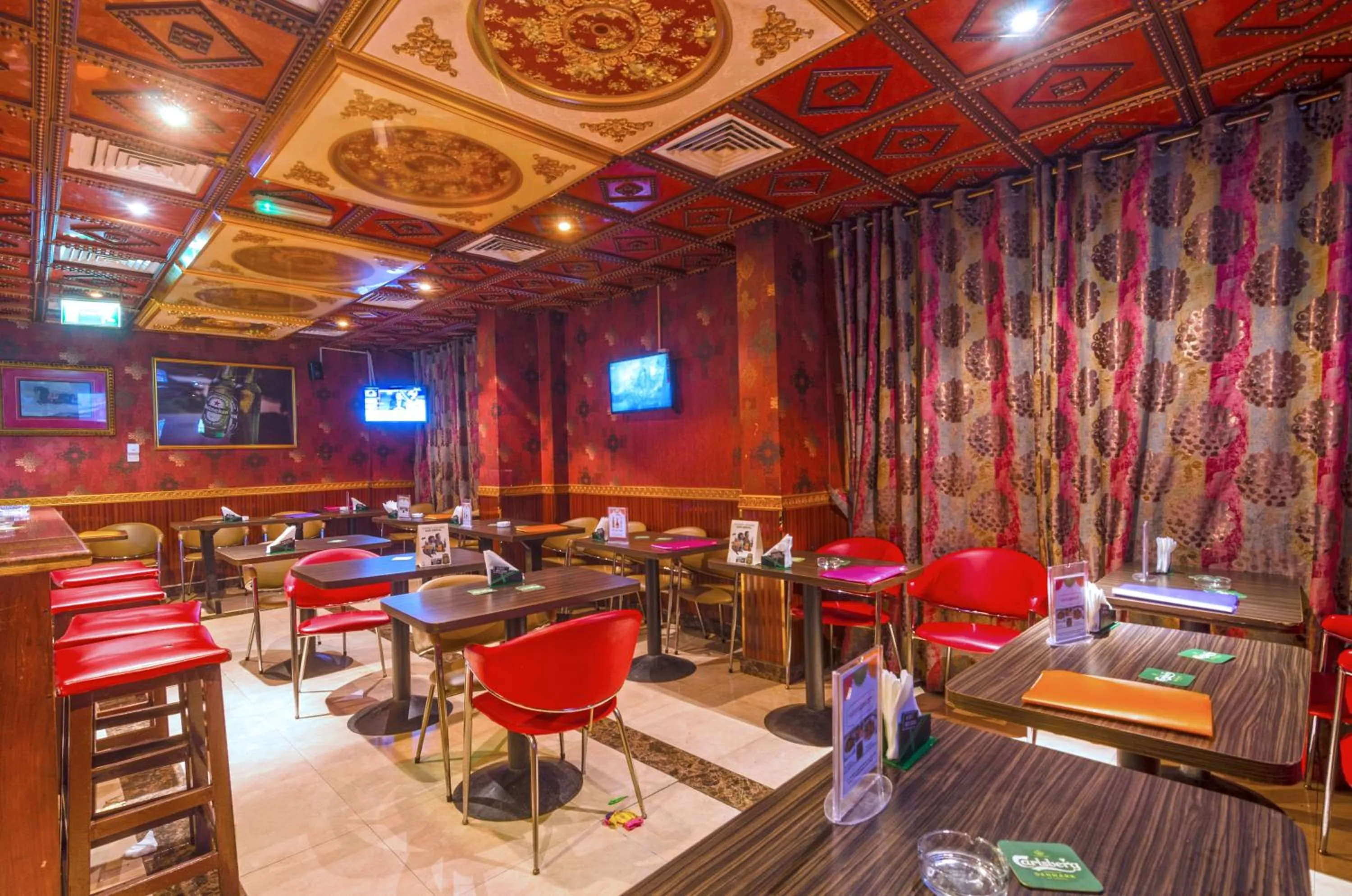 Lounge or bar in Royalton Hotel