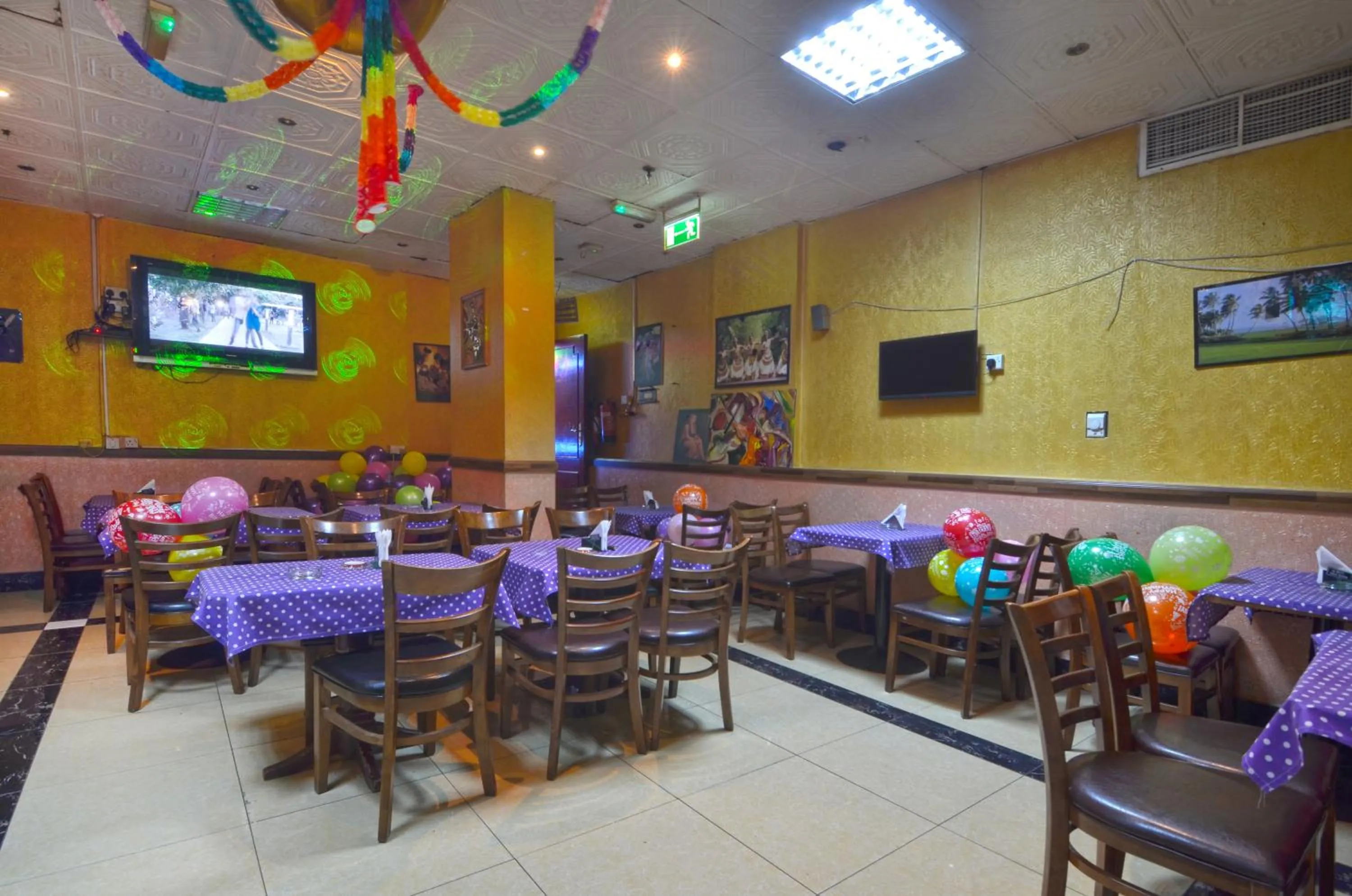 Communal lounge/ TV room in Royalton Hotel