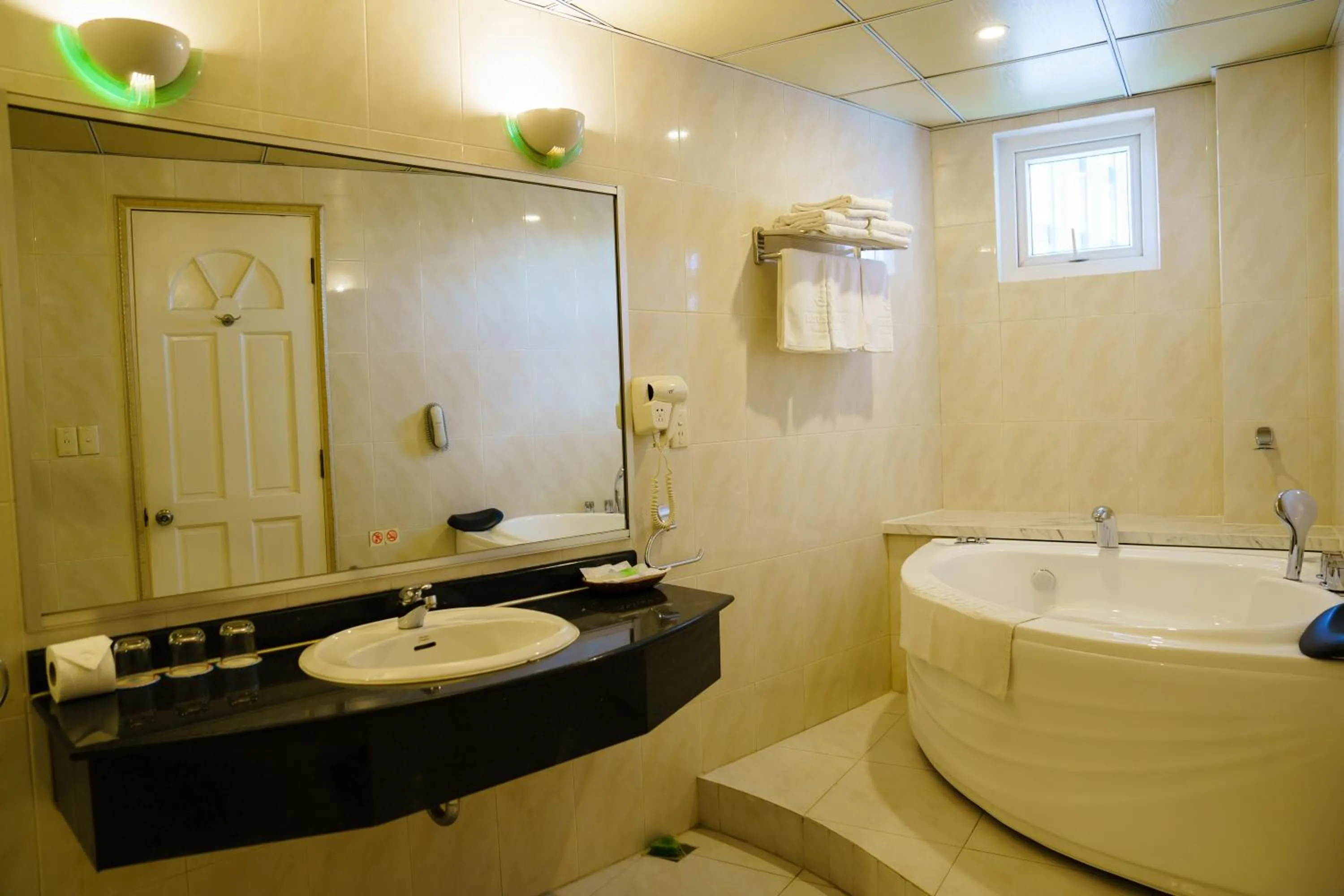 Bathroom in Lotus Saigon Hotel