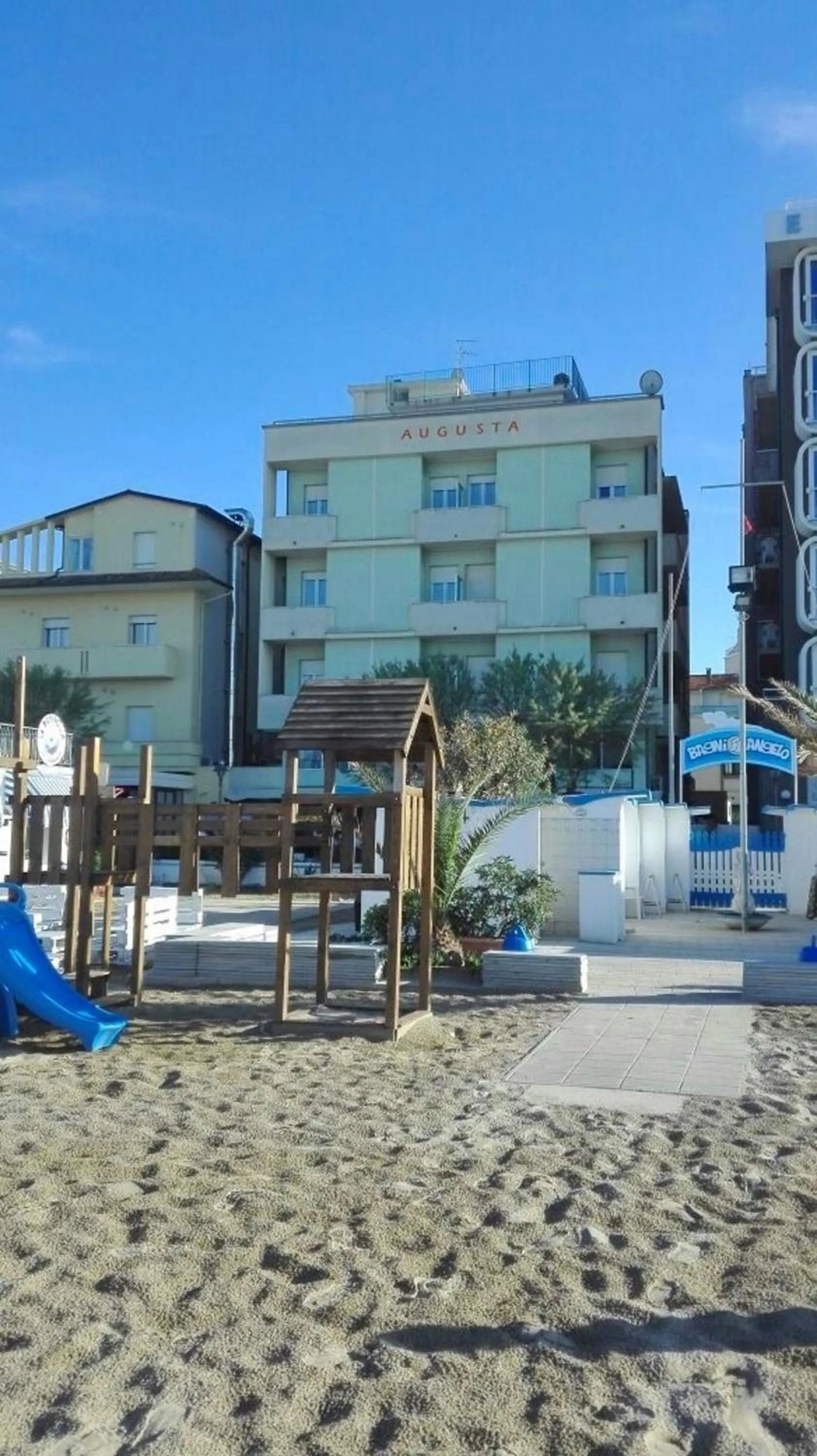 Facade/entrance in Hotel Augusta