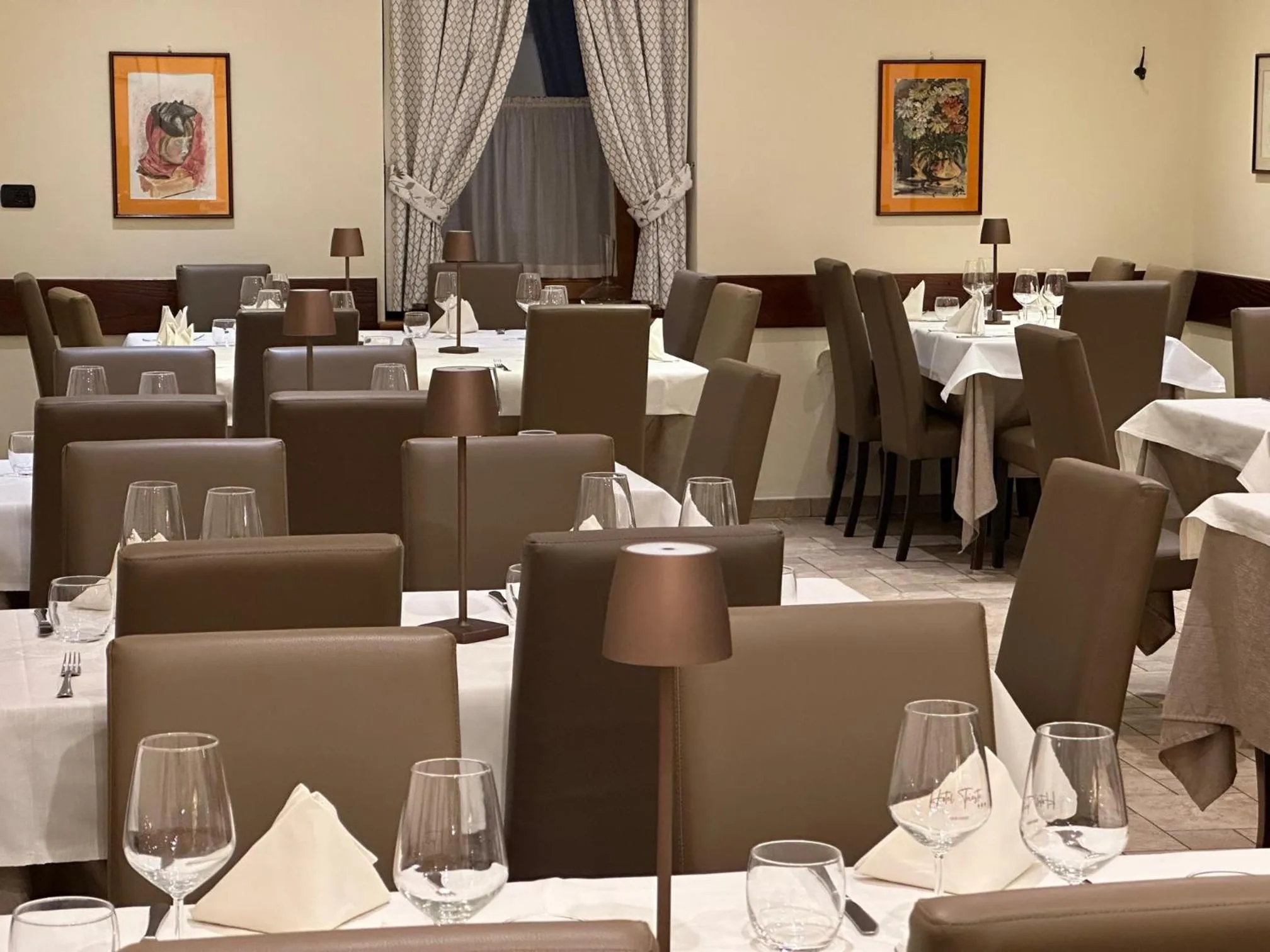 Restaurant/places to eat in Hotel Trieste