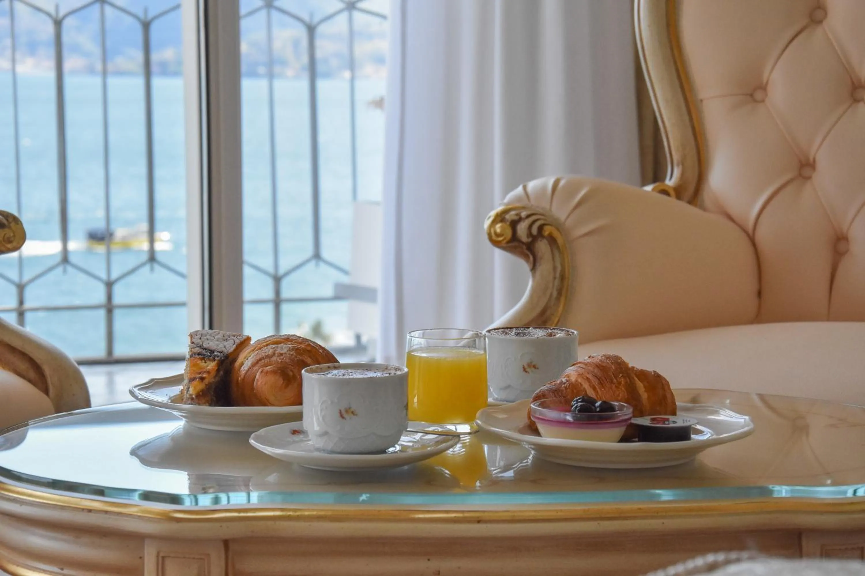 Bedroom in Hotel Astoria