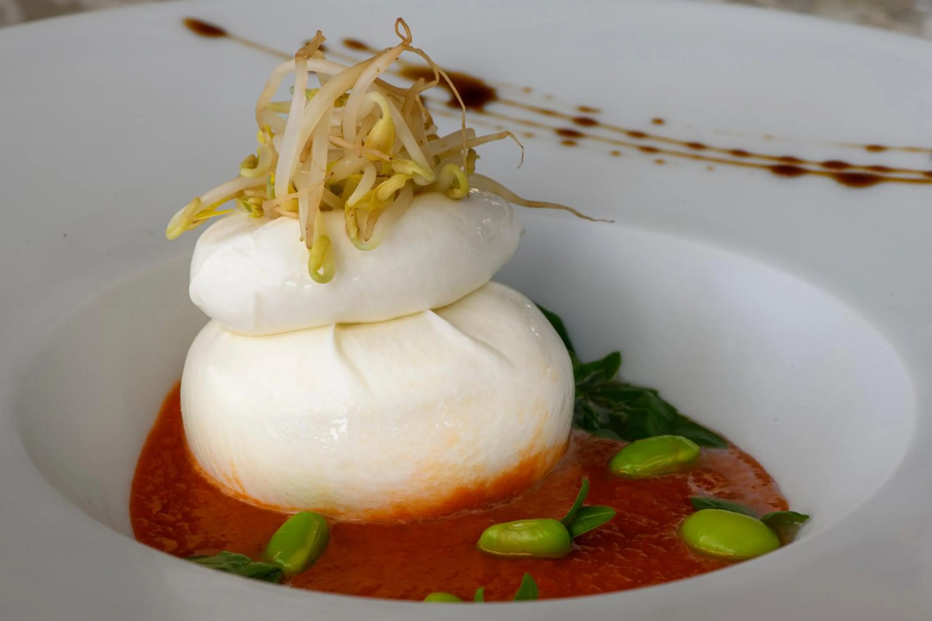 Restaurant/places to eat in Hotel Astoria