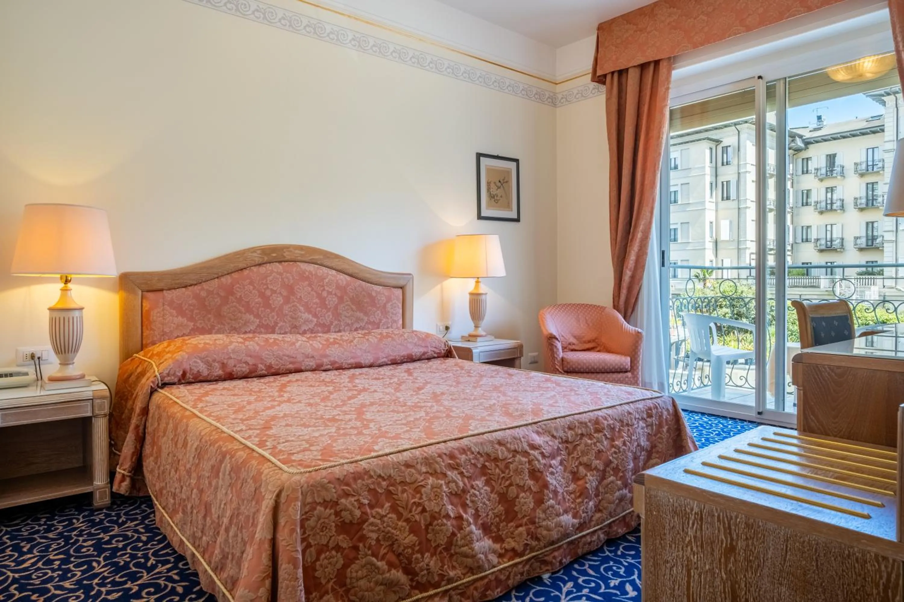 Bedroom, Bed in Hotel Astoria