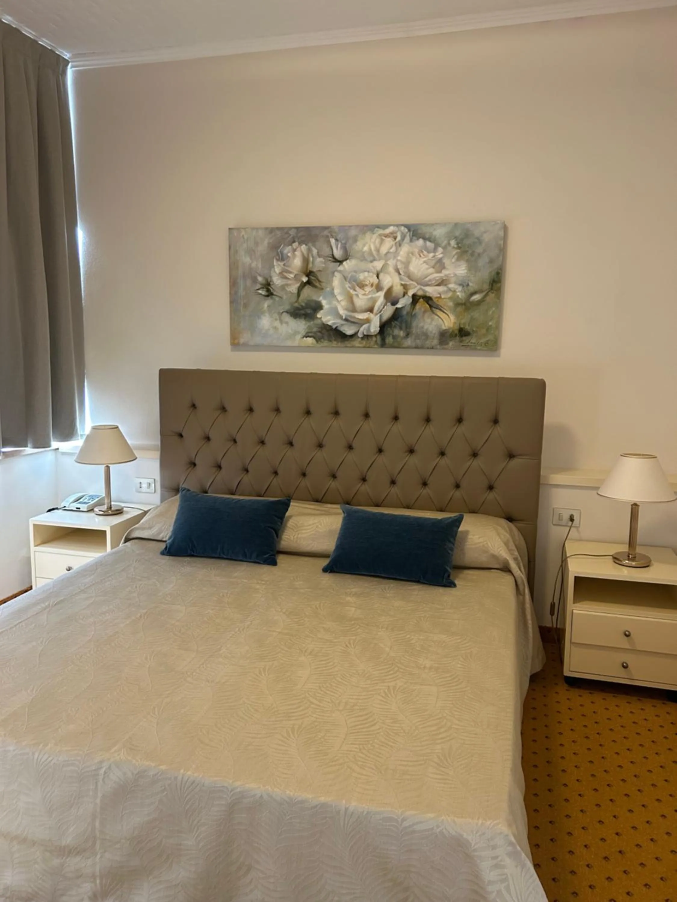 Bedroom, Bed in Hotel Astoria