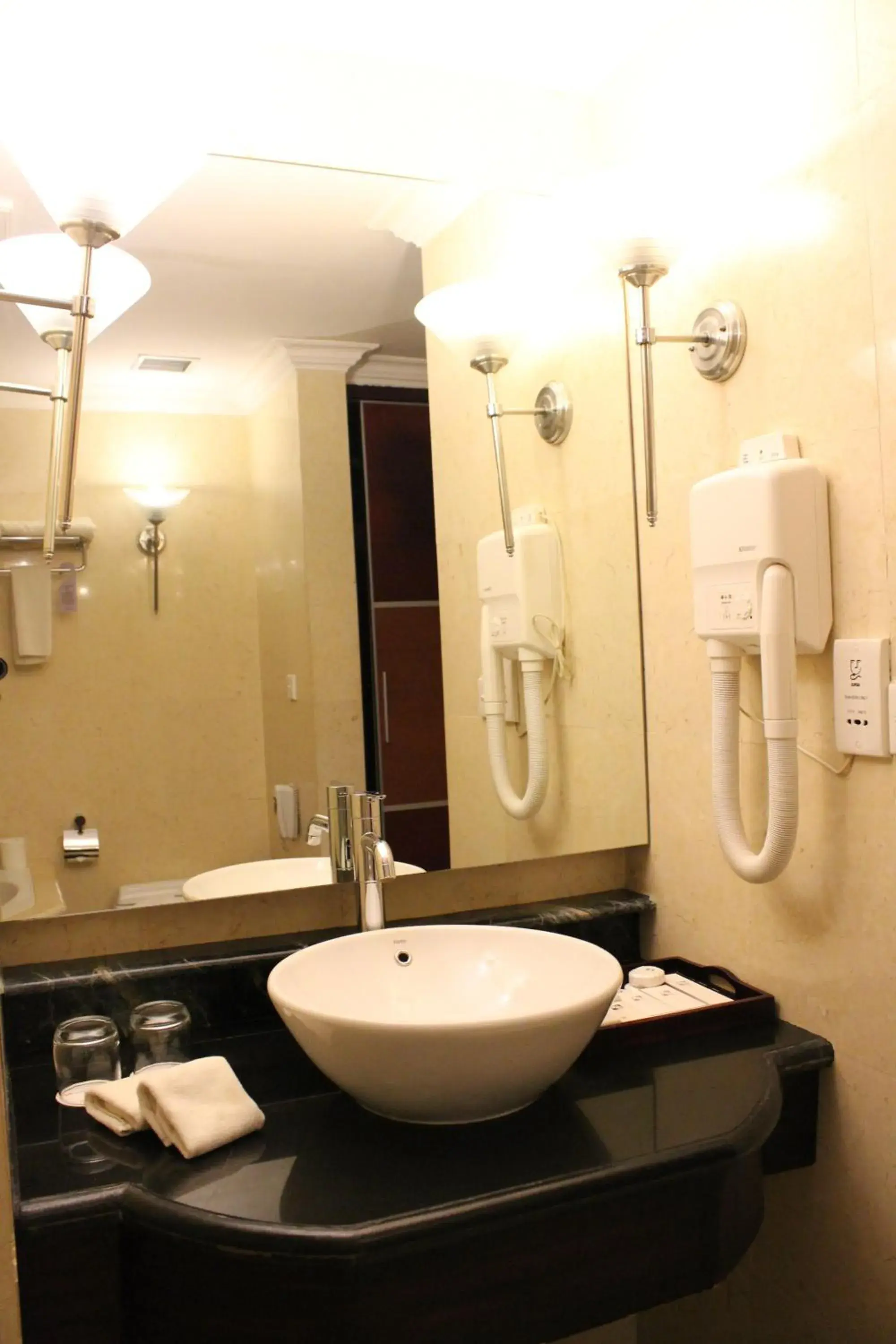 Bathroom in Swiss-Belhotel Tarakan Bathroom in Swiss-Belhotel Tarakan