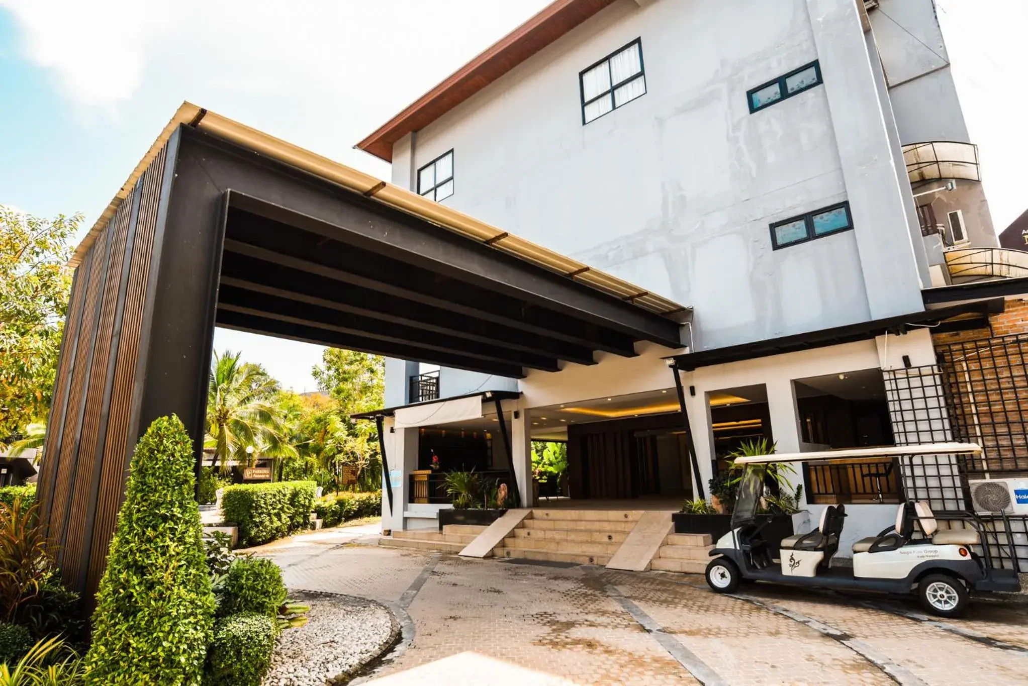 Property building in Ramada by Wyndham Aonang Krabi Property building in Ramada by Wyndham Aonang Krabi