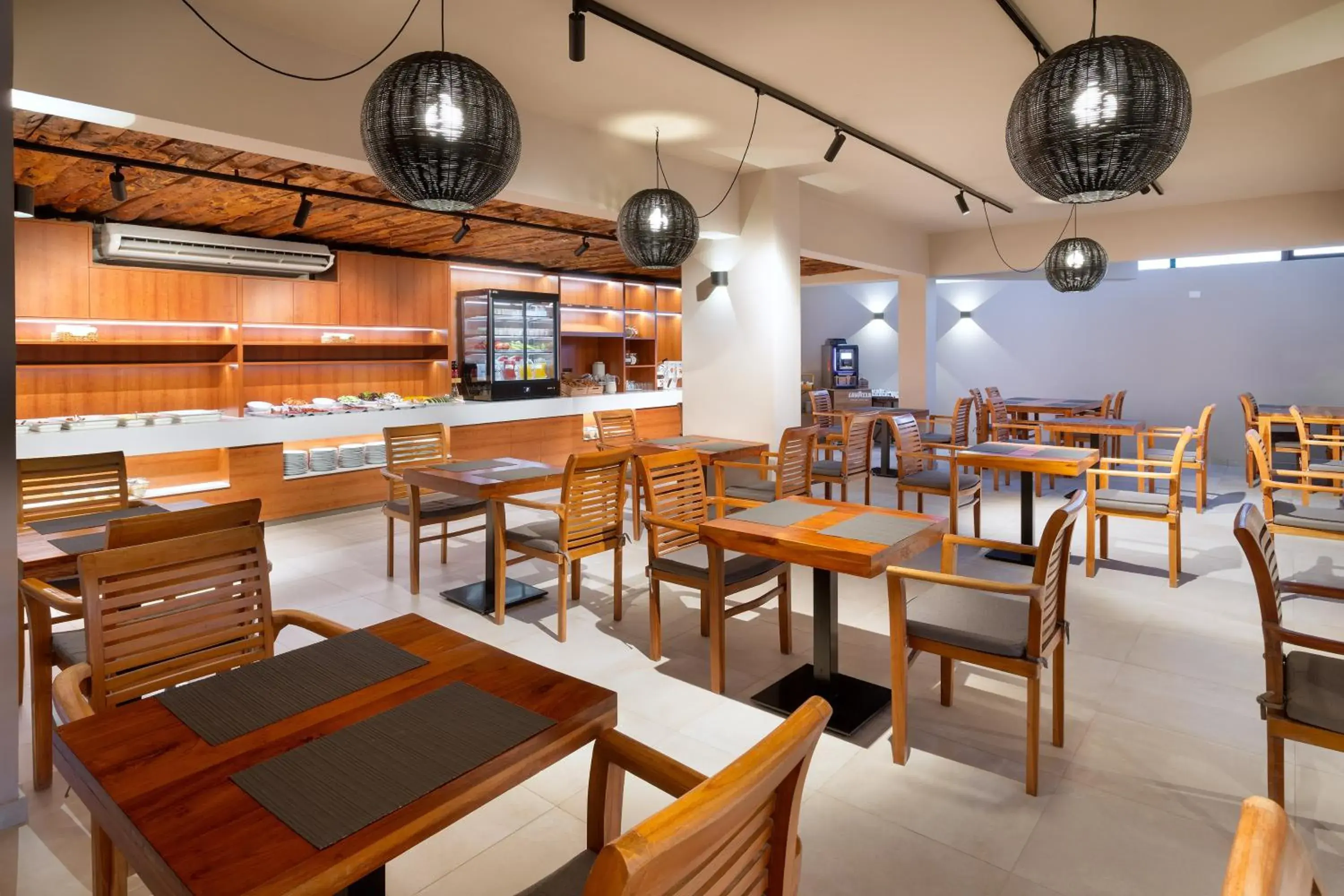 Restaurant/places to eat in Playa Surf CBbC Hotel Restaurant/places to eat in Playa Surf CBbC Hotel