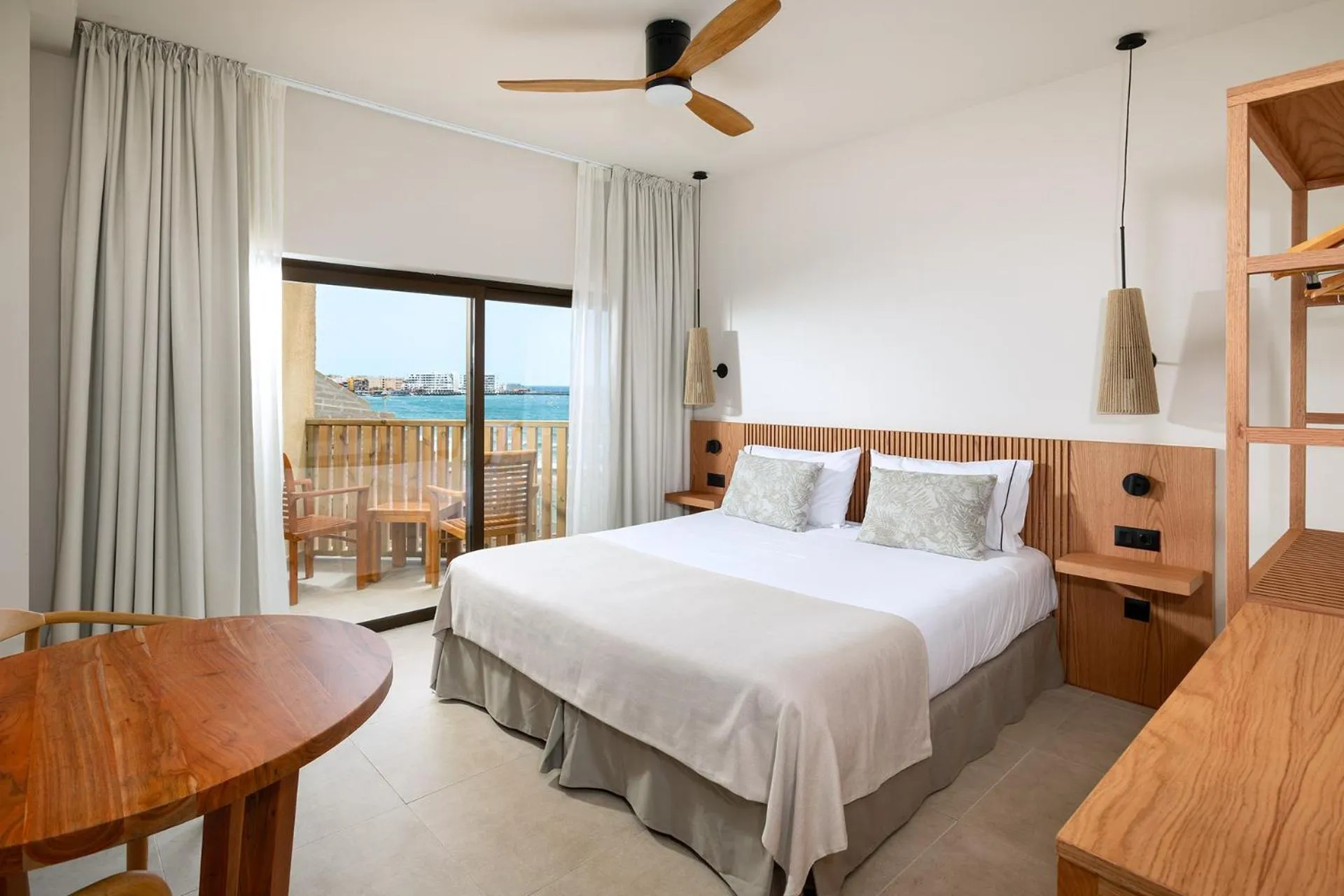 Bed in Playa Surf CBbC Hotel