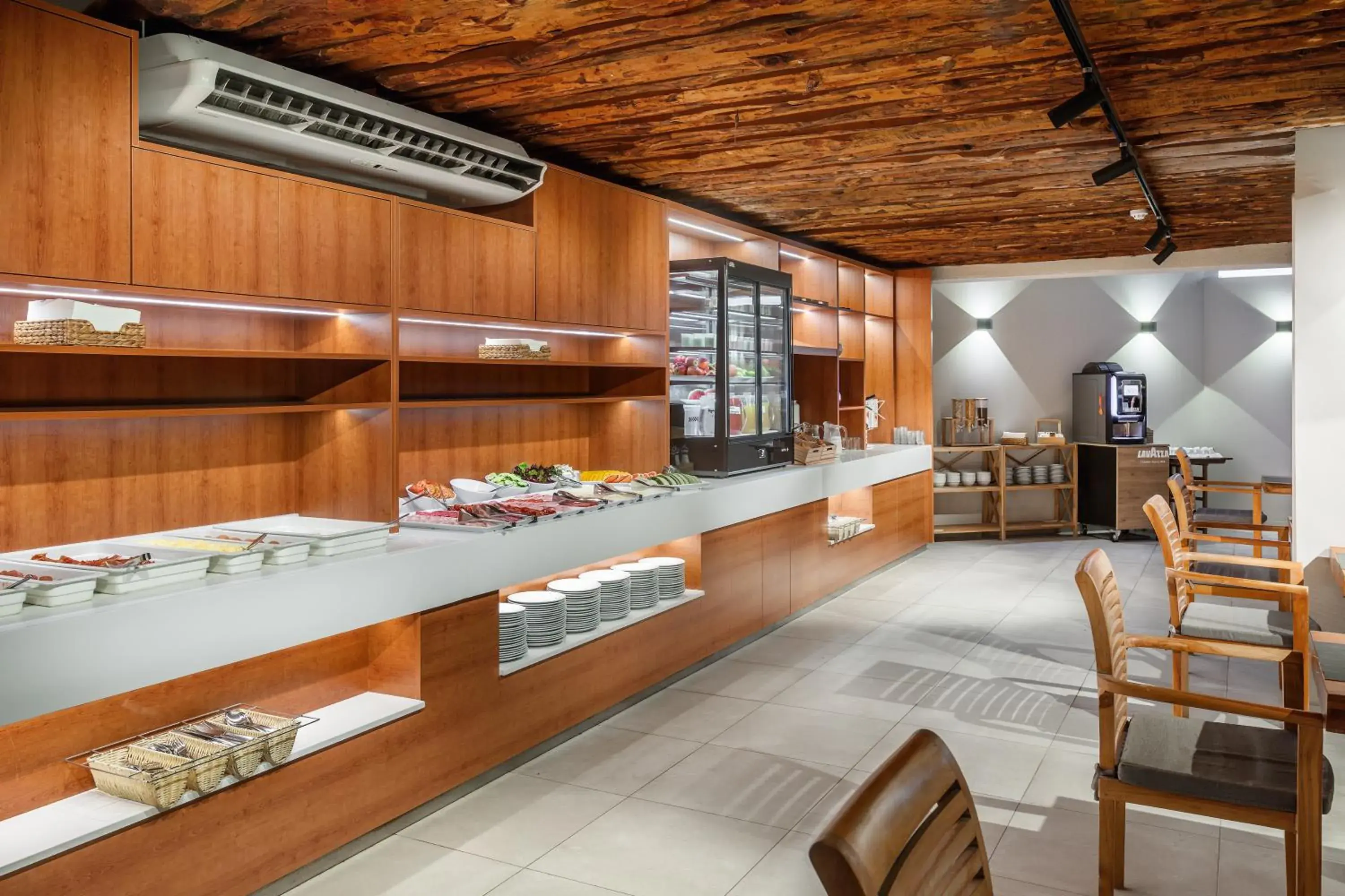 Restaurant/places to eat in Playa Surf CBbC Hotel Restaurant/places to eat in Playa Surf CBbC Hotel