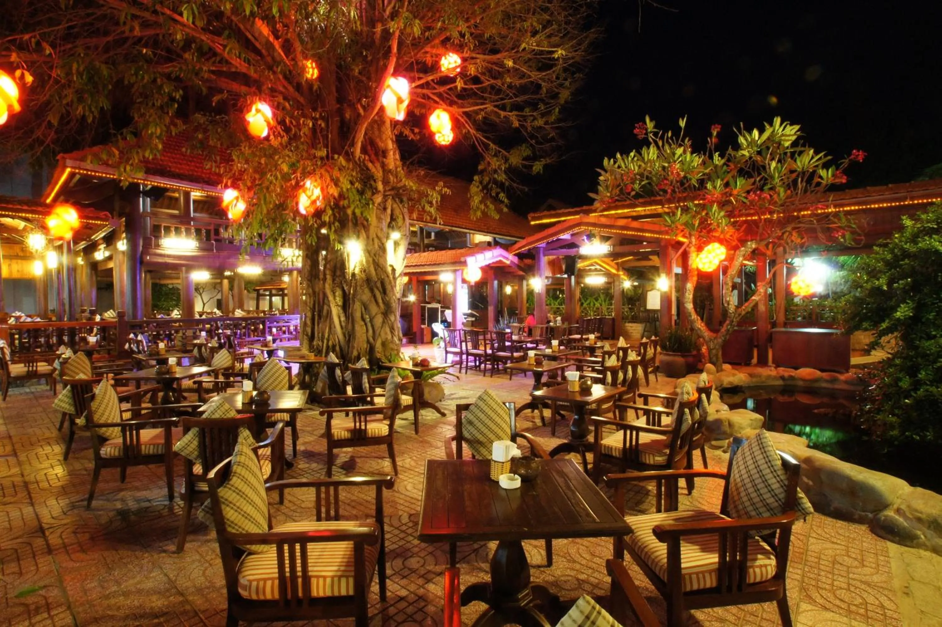Restaurant/places to eat in Novela Muine Resort & Spa