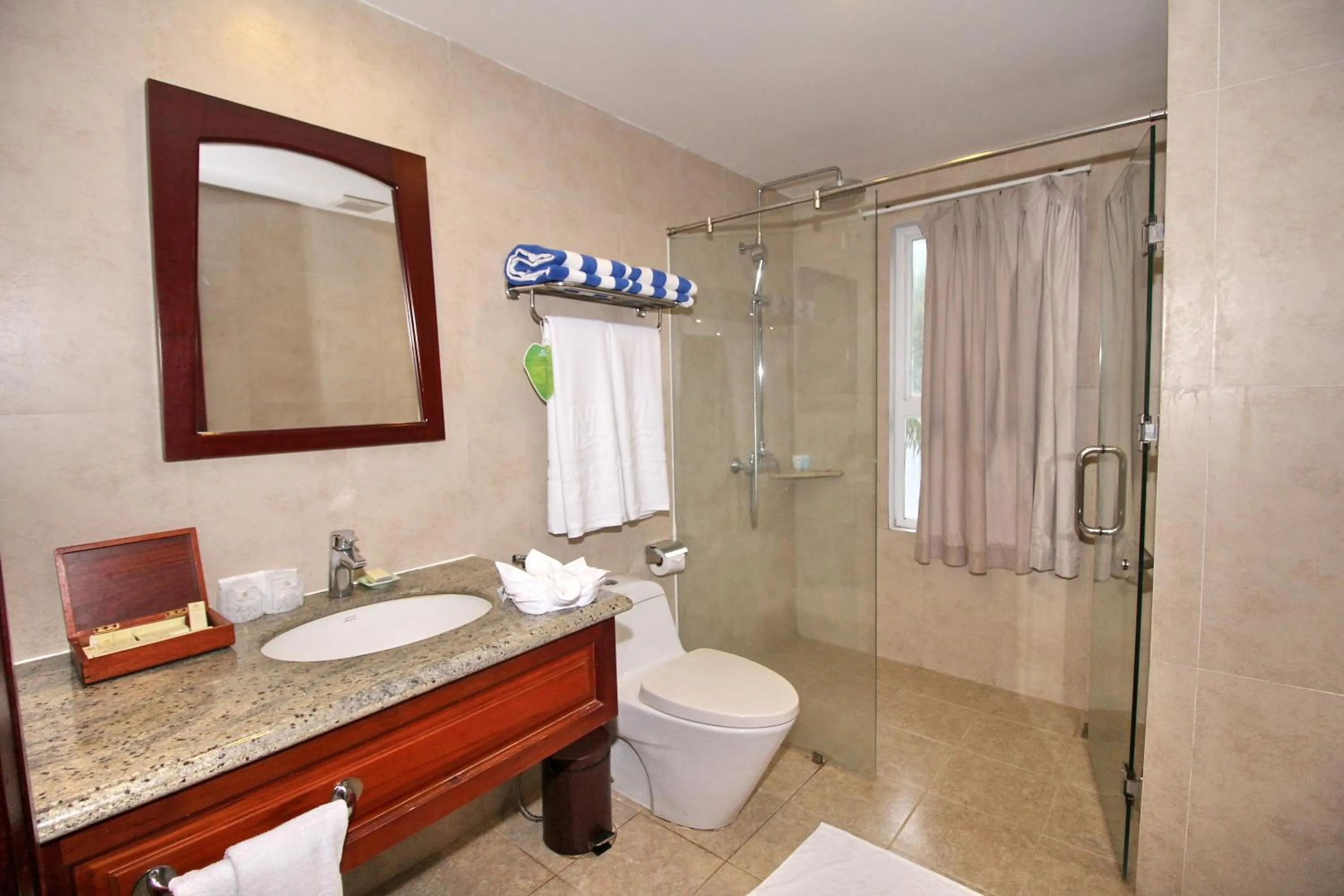 Shower in Novela Muine Resort & Spa