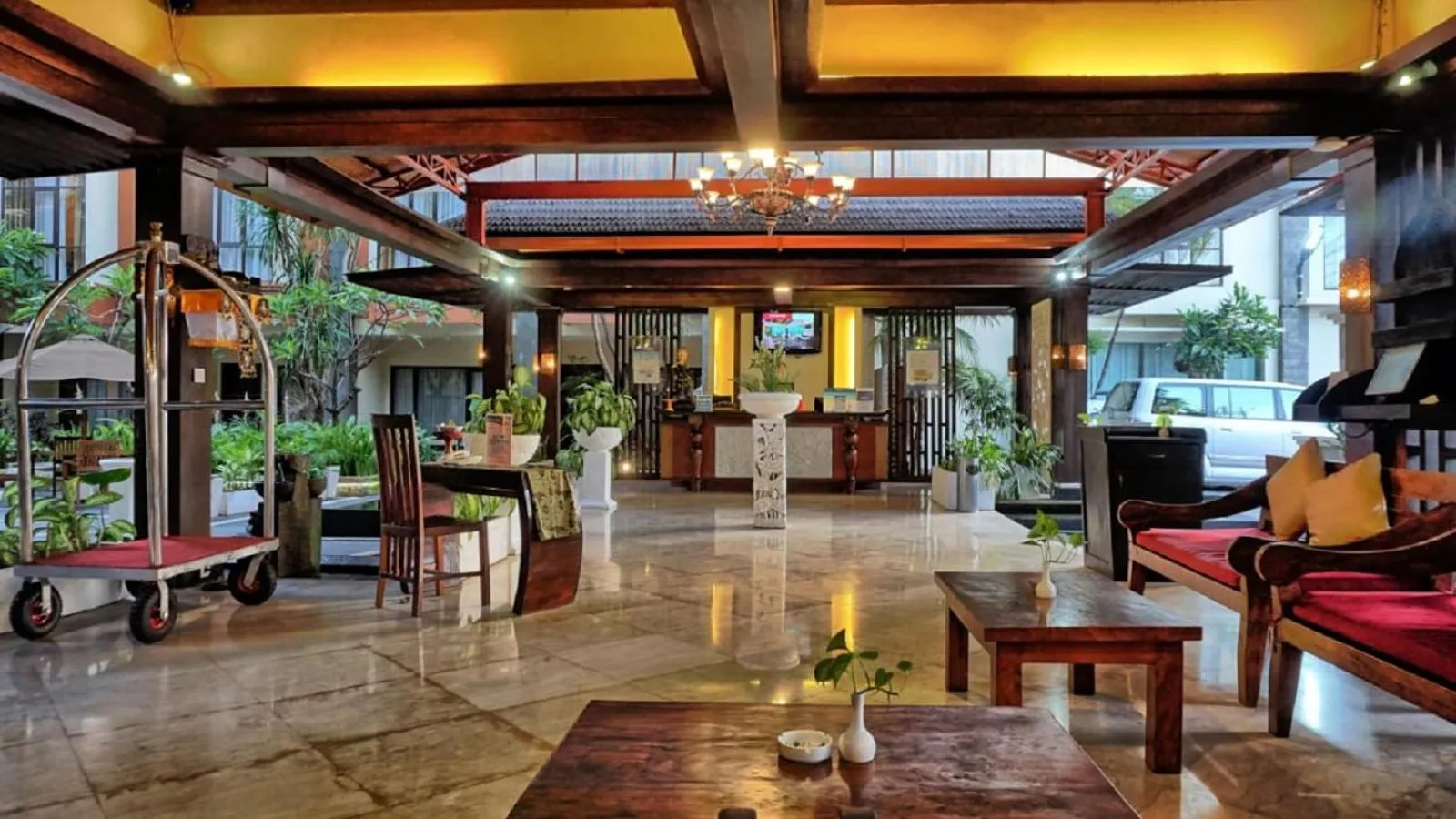 Lobby or reception in Best Western Resort Kuta