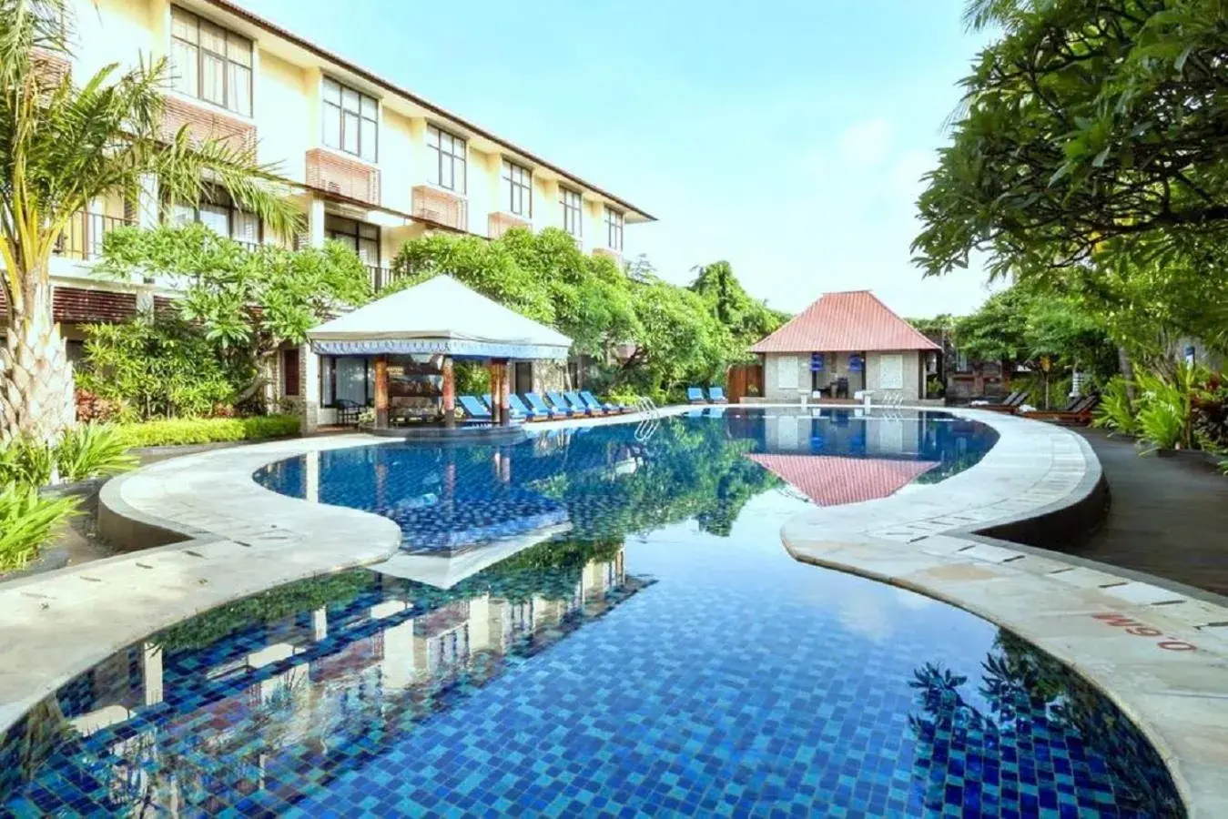 Swimming pool in Best Western Resort Kuta Swimming pool in Best Western Resort Kuta