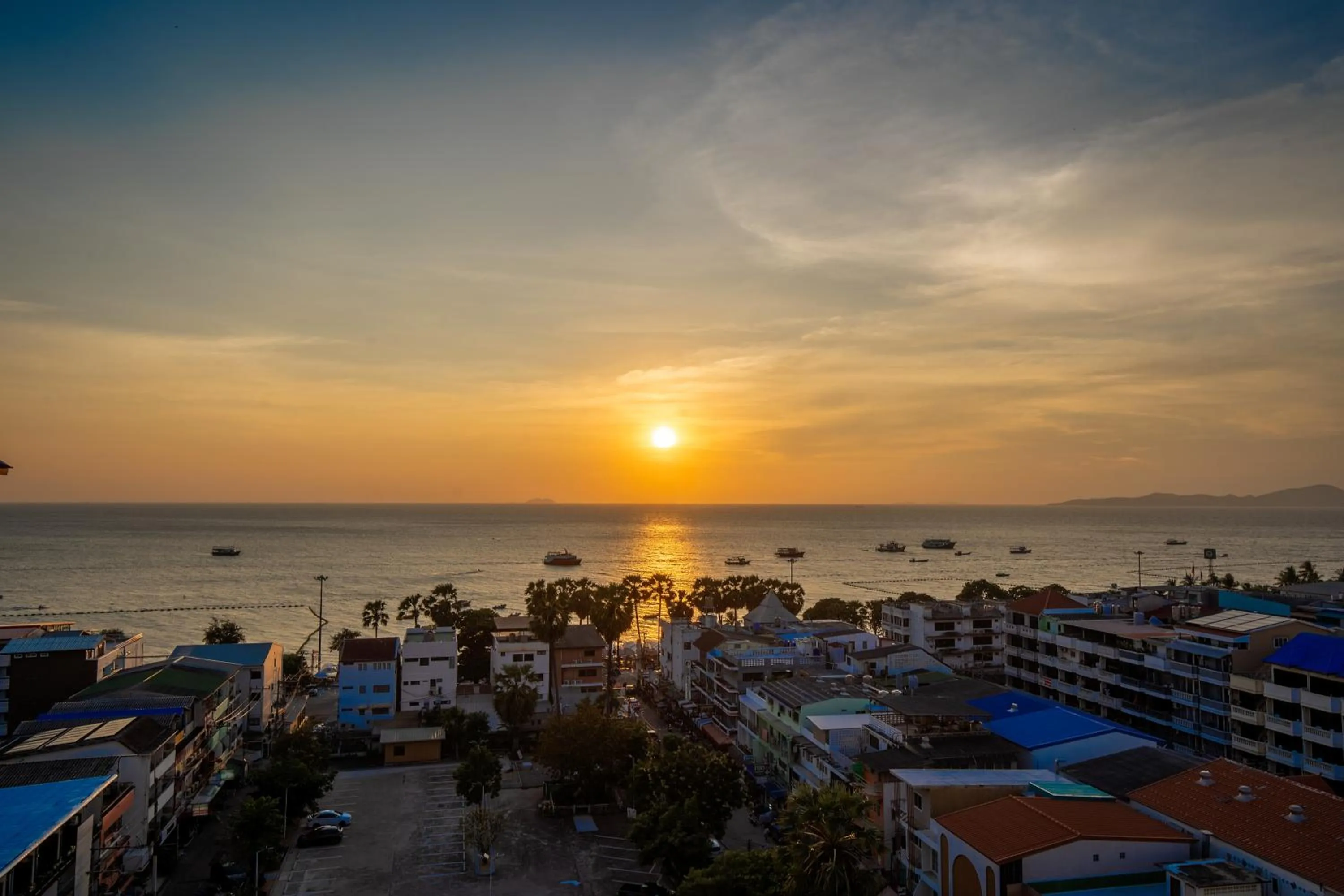 View (from property/room) in Jomtien Thani Hotel
