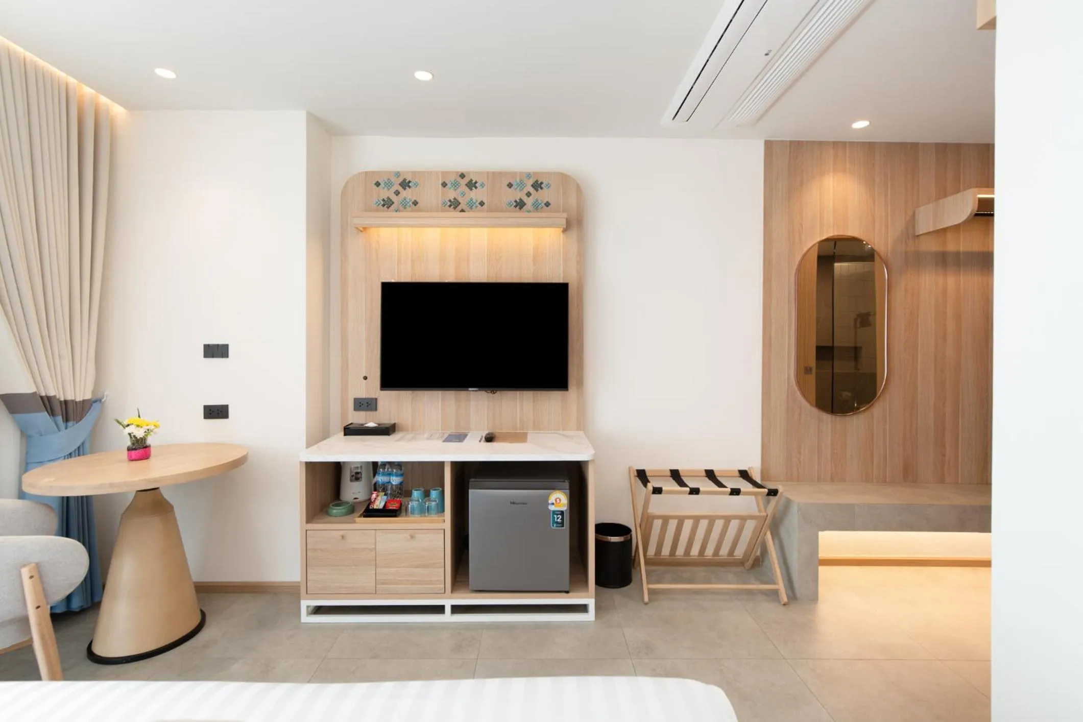 minibar in Jomtien Thani Hotel