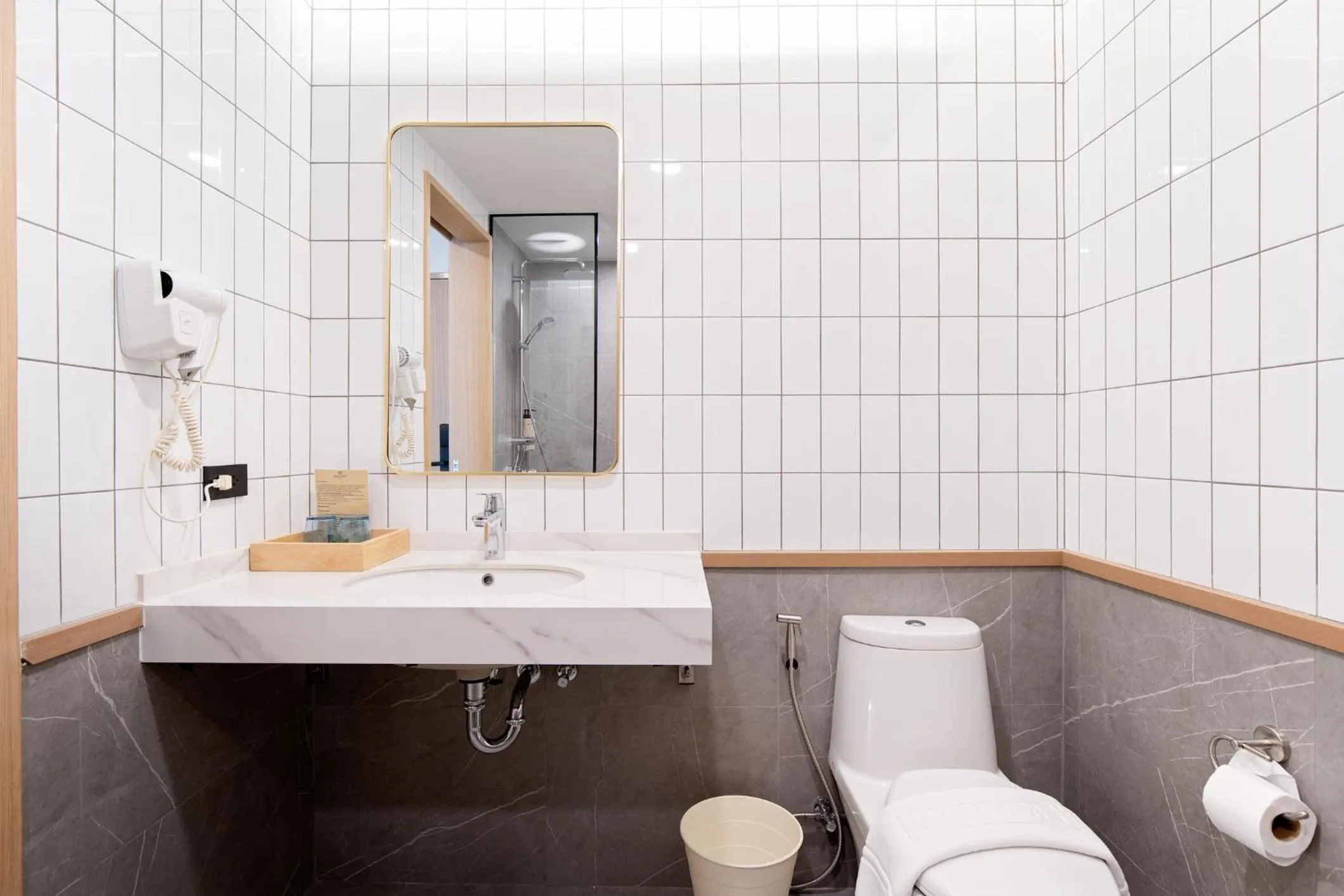 Bathroom in Jomtien Thani Hotel